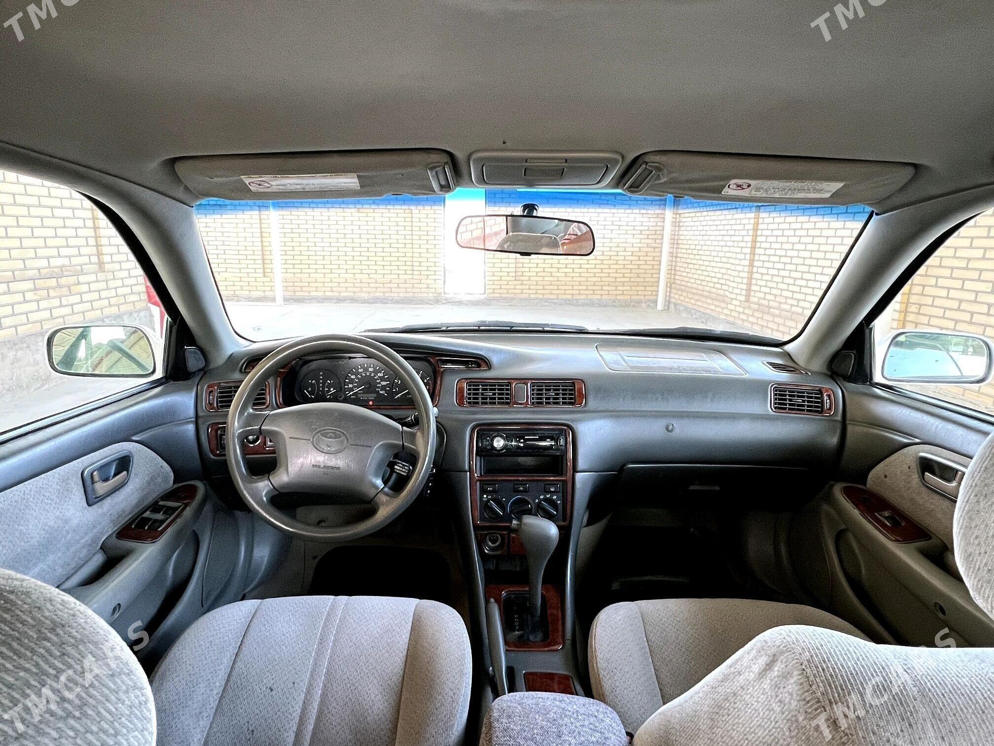 Toyota Camry 2000 - 127 000 TMT - Сакарчага - img 7