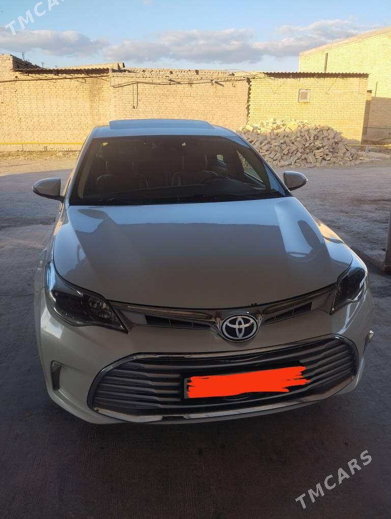 Toyota Avalon 2018 - 330 000 TMT - Çärjew - img 1