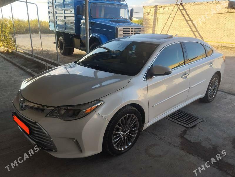 Toyota Avalon 2018 - 330 000 TMT - Çärjew - img 2