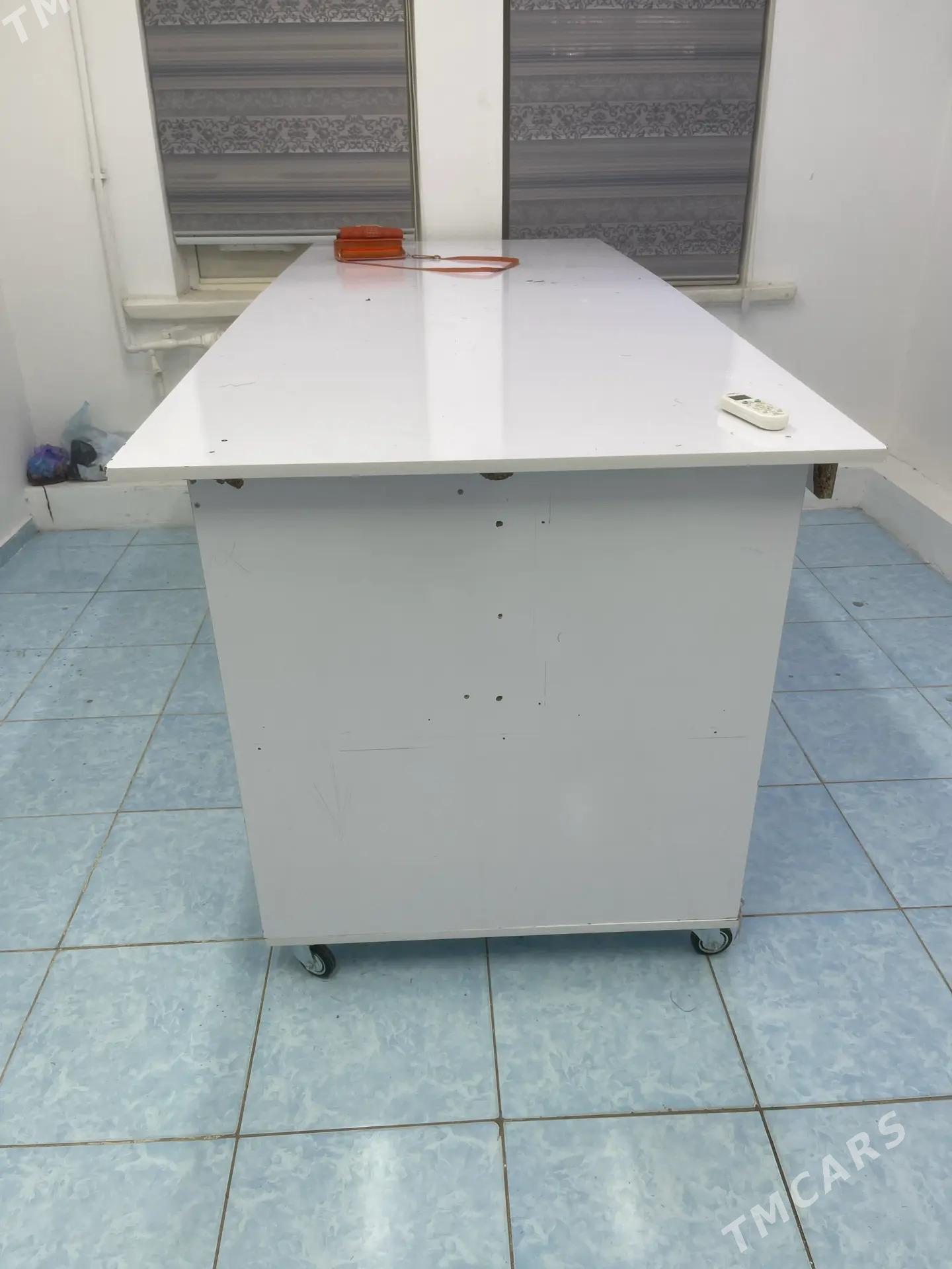 biçim stol we skaf - Мир 1 - img 1