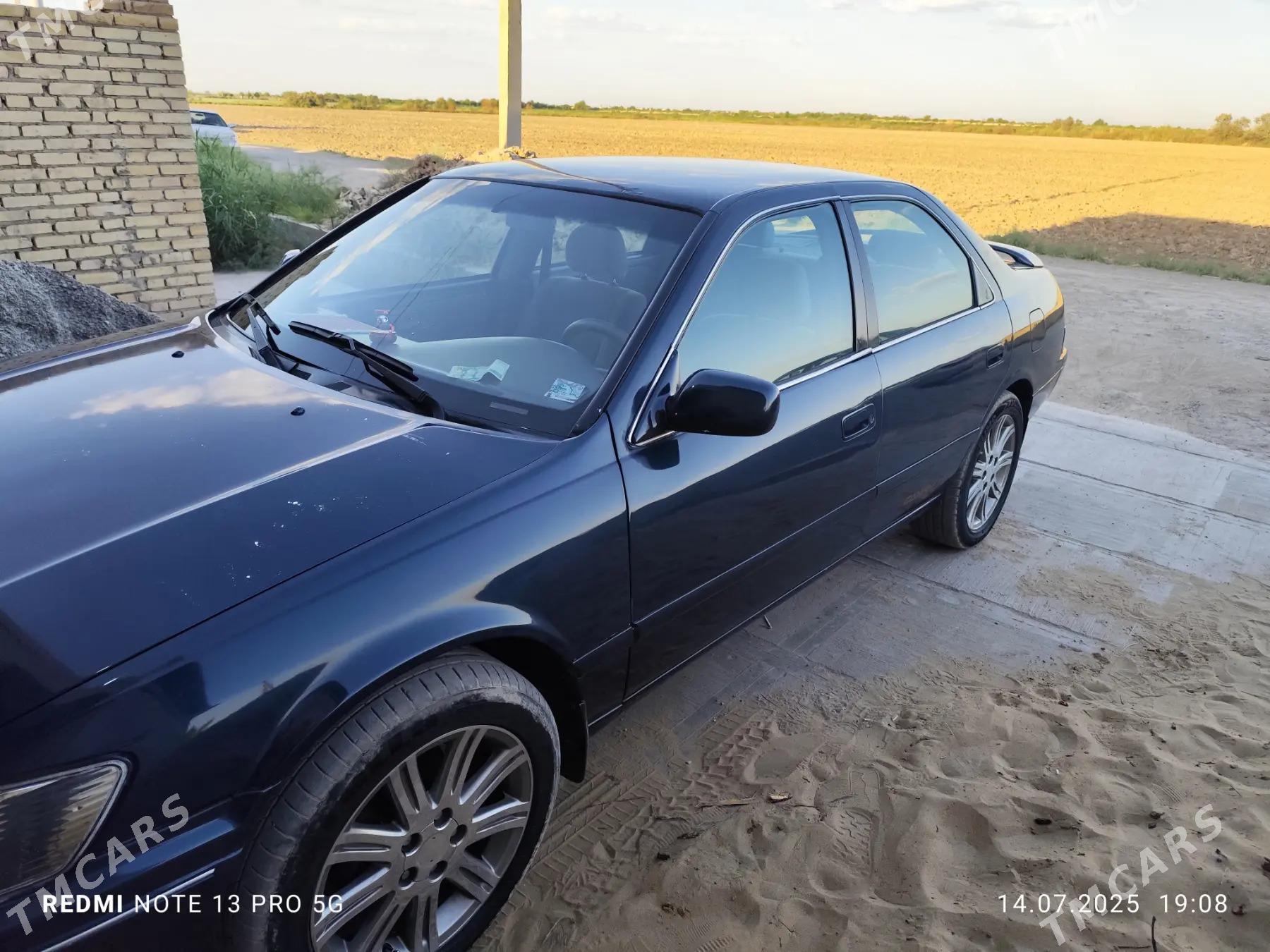 Toyota Camry 2000 - 120 000 TMT - Dänew - img 3