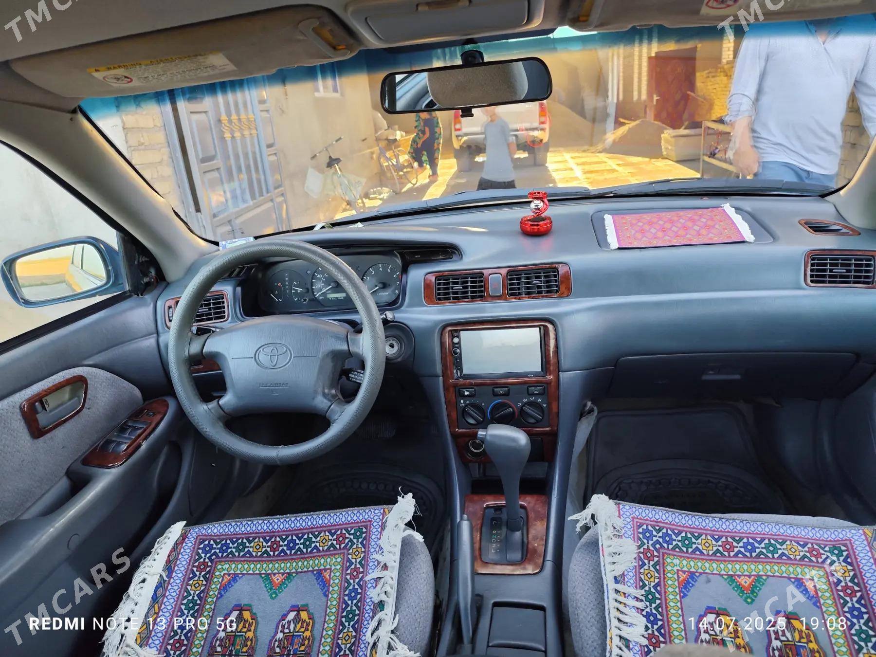 Toyota Camry 2000 - 120 000 TMT - Dänew - img 4