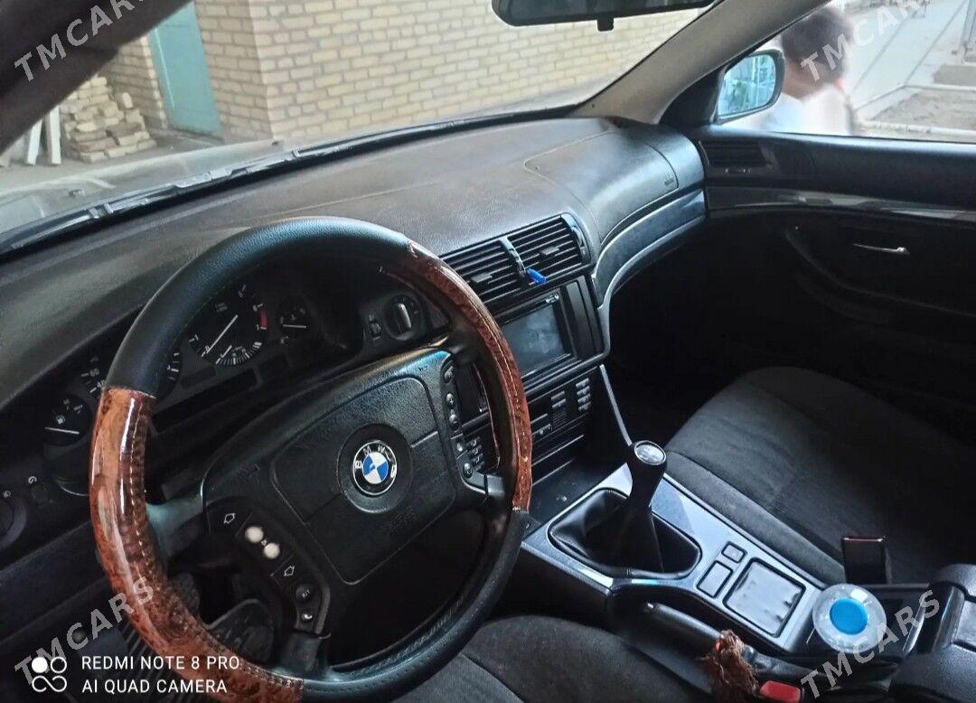 BMW E39 1998 - 85 000 TMT - Чарджоу - img 4