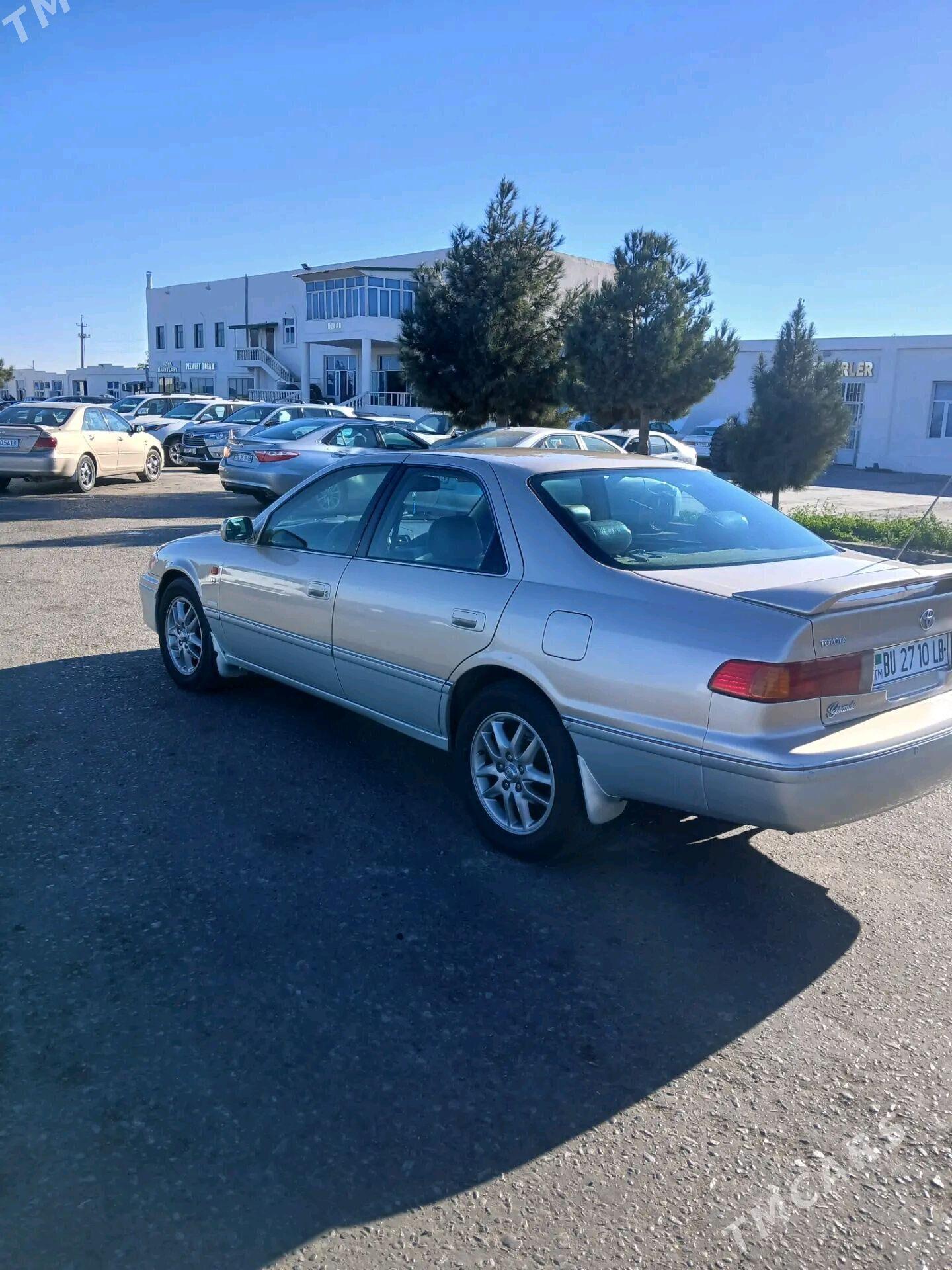 Toyota Camry 2000 - 150 000 TMT - Türkmenabat - img 3