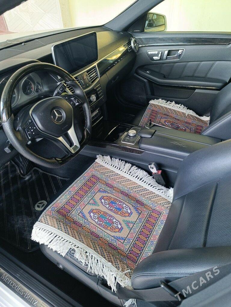 Mercedes-Benz 300CE 2009 - 320 000 TMT - Ýaşlyk - img 3