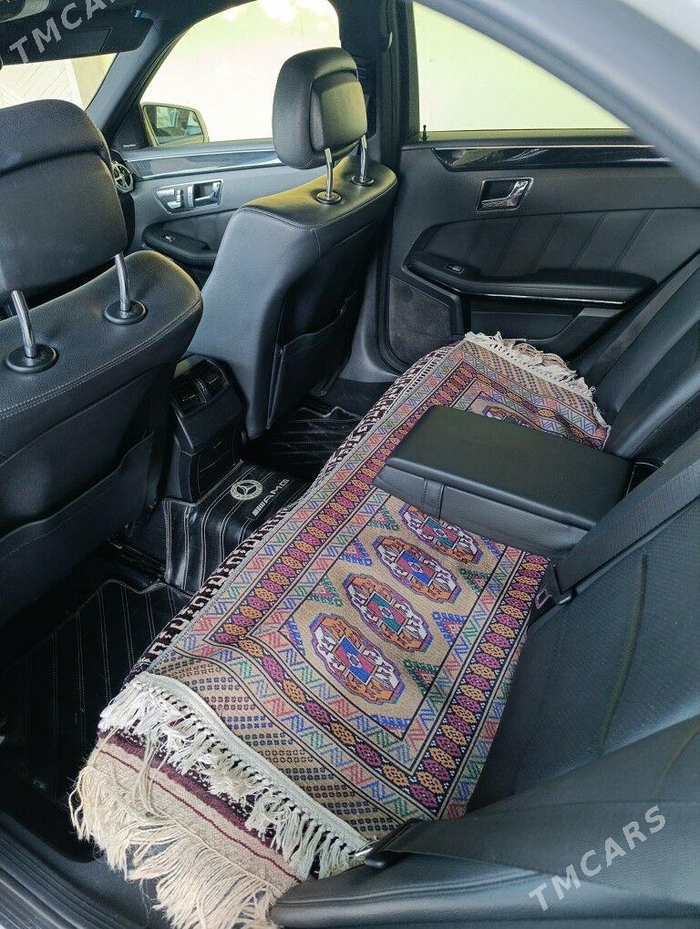 Mercedes-Benz 300CE 2009 - 320 000 TMT - Ýaşlyk - img 4