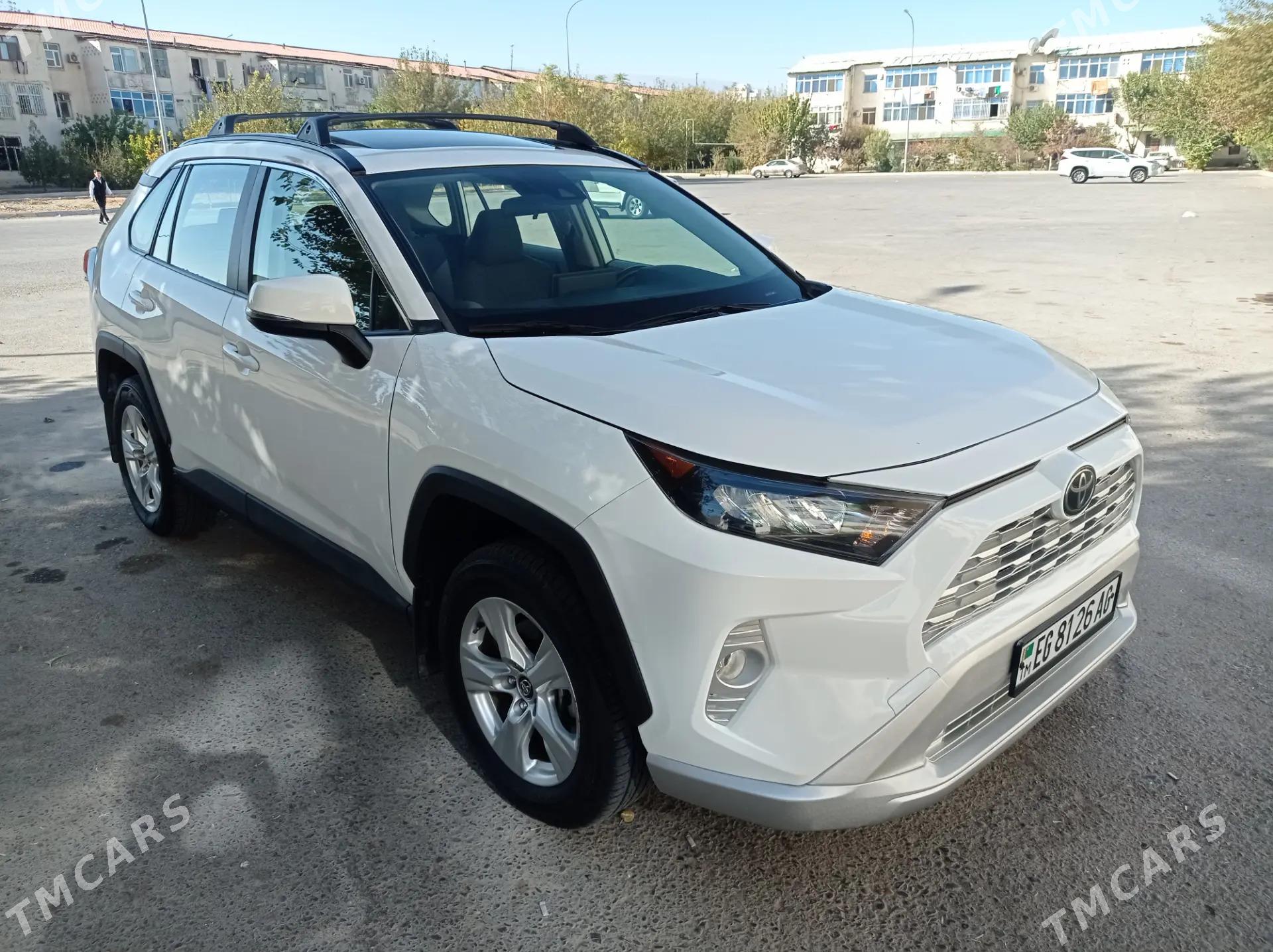 Toyota RAV4 2020 - 410 000 TMT - Нефтегаз (ул. Андалиб-Юбилейная) - img 2