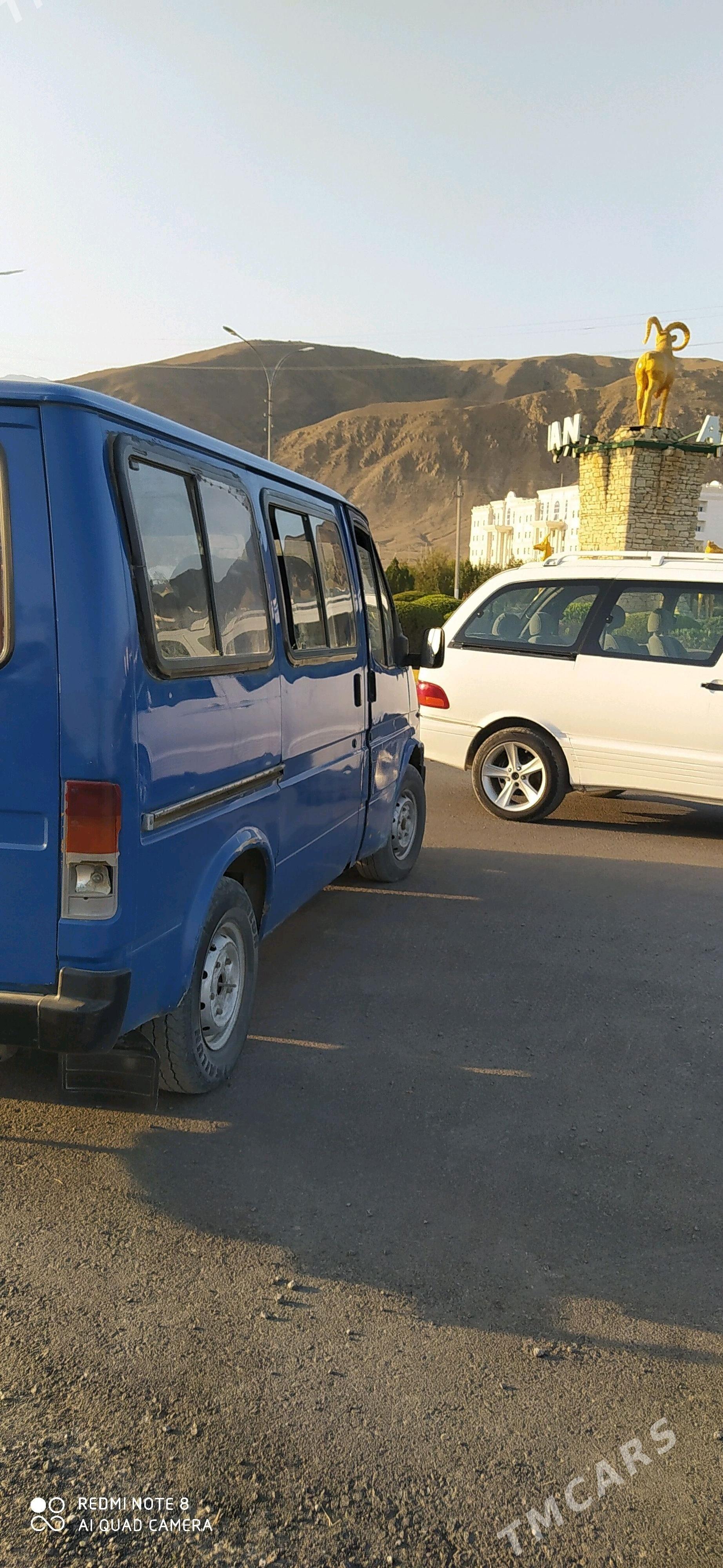 Ford Aerostar 1993 - 20 000 TMT - Bäherden - img 2