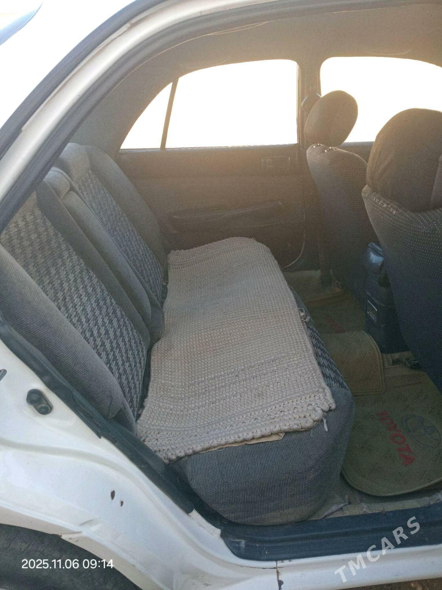 Toyota Carina 1992 - 43 000 TMT - Wekilbazar - img 3