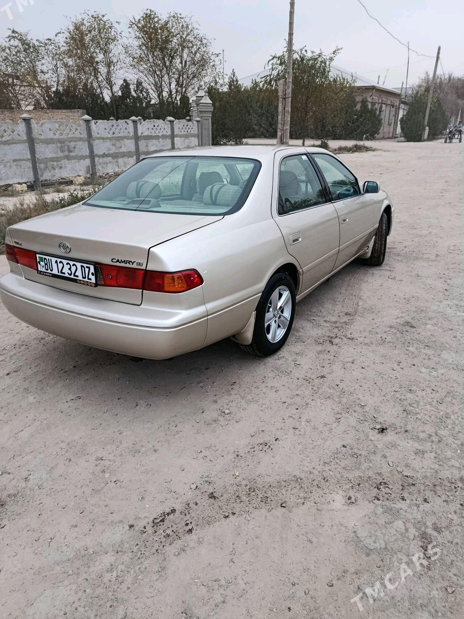Toyota Camry 2000 - 170 000 TMT - Gurbansoltan Eje - img 2