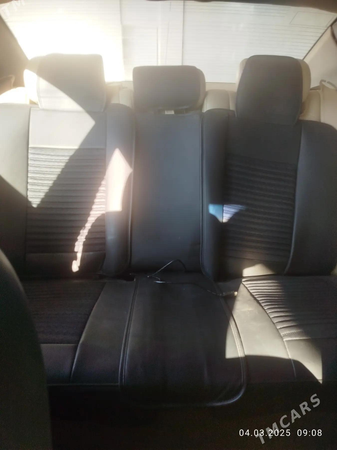 Toyota Avalon 2005 - 170 000 TMT - Saýat - img 5