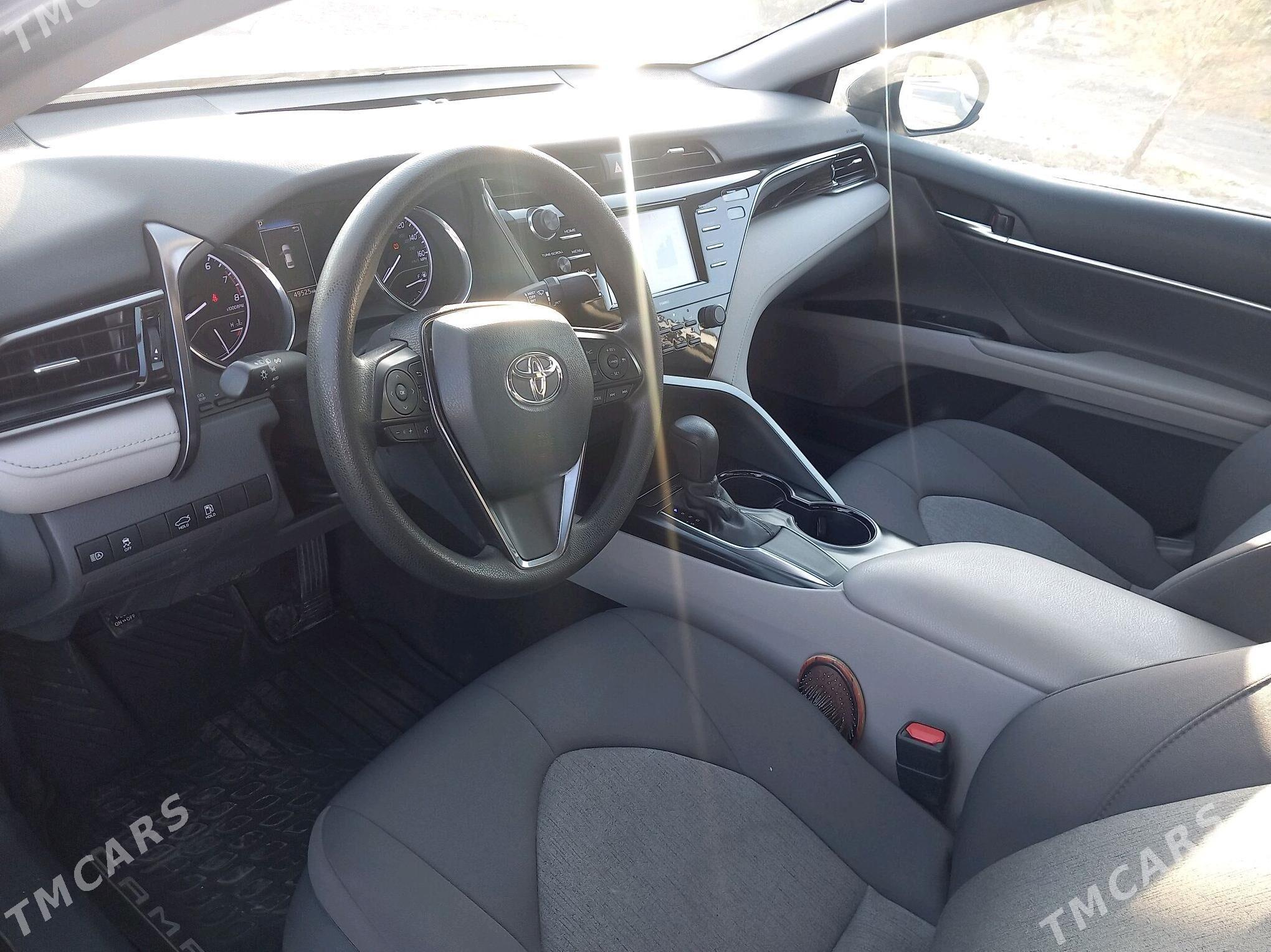 Toyota Camry 2021 - 300 000 TMT - Бахарден - img 3