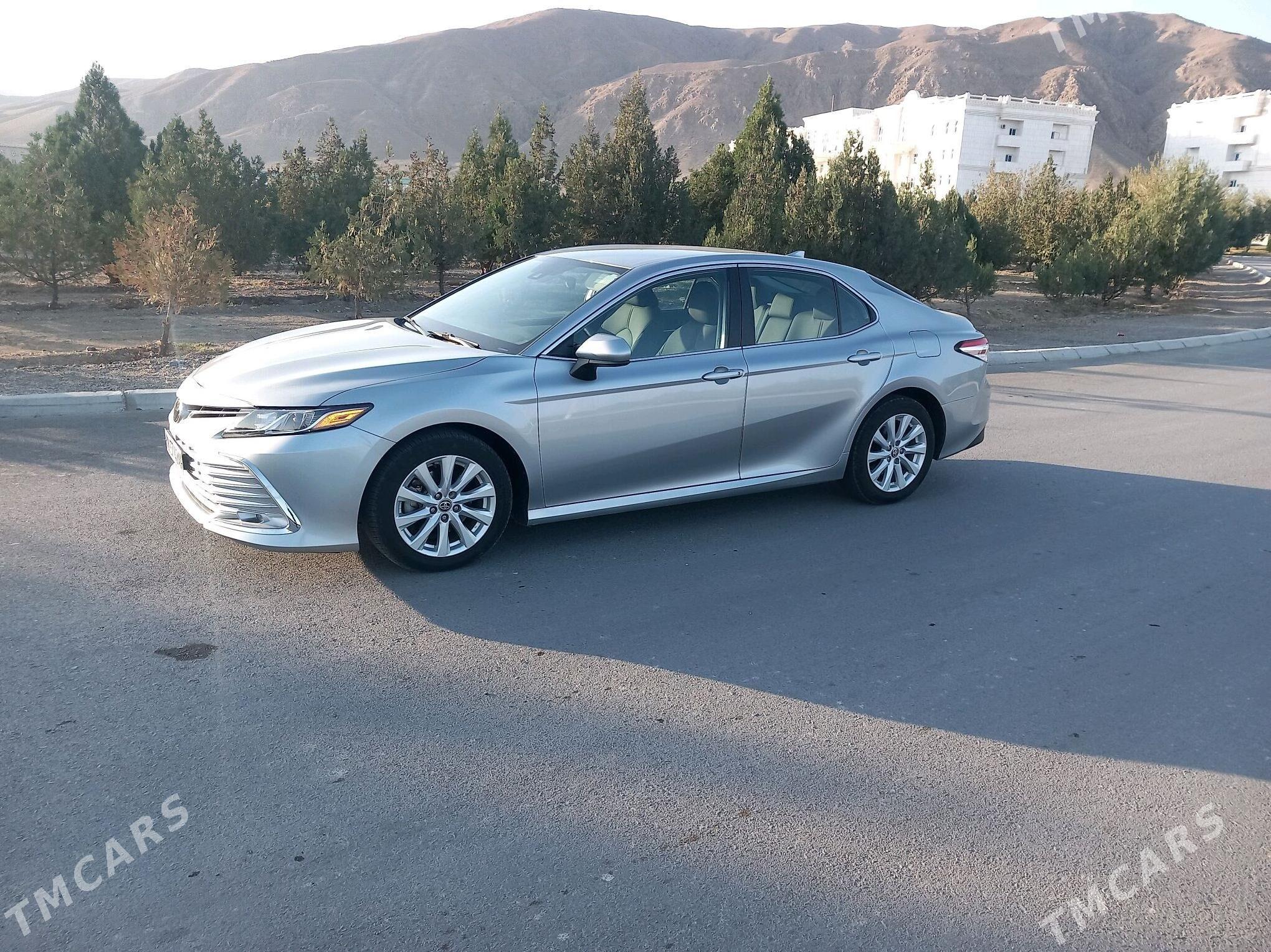 Toyota Camry 2021 - 300 000 TMT - Бахарден - img 5