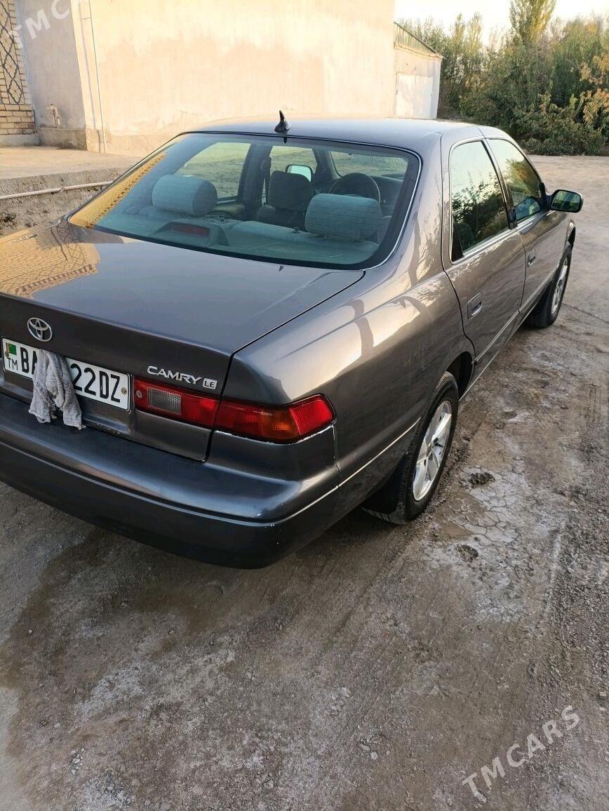 Toyota Camry 1999 - 145 000 TMT - Дашогуз - img 3