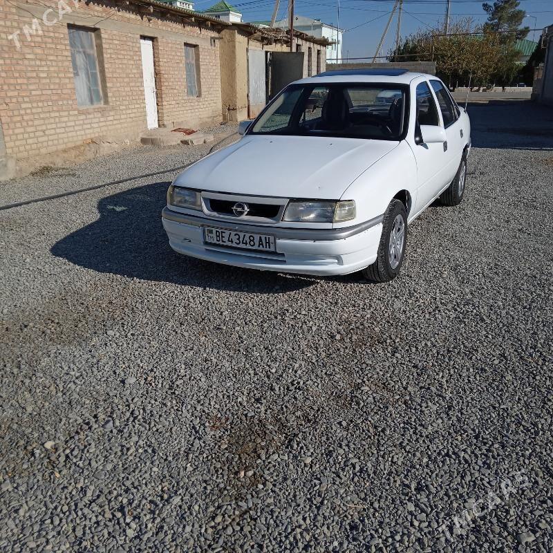 Opel Vectra 1989 - 44 000 TMT - Бахарден - img 1