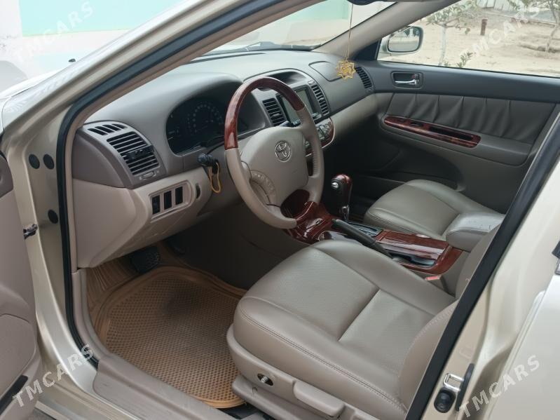 Toyota Camry 2005 - 208 000 TMT - Gyzylarbat - img 7