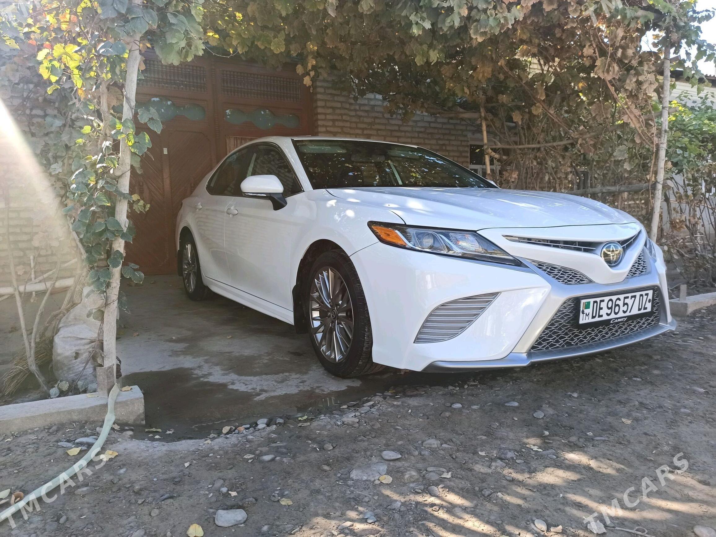 Toyota Camry 2020 - 370 000 TMT - Кёнеургенч - img 7