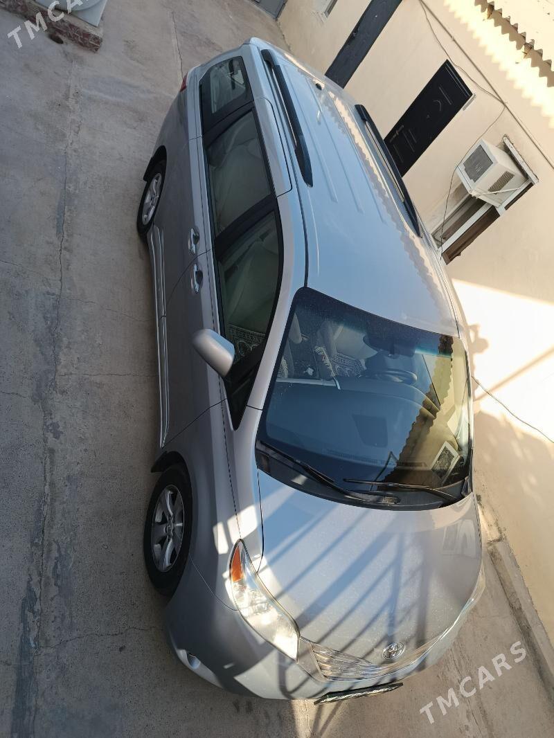 Toyota Sienna 2016 - 380 000 TMT - Туркменбаши - img 1
