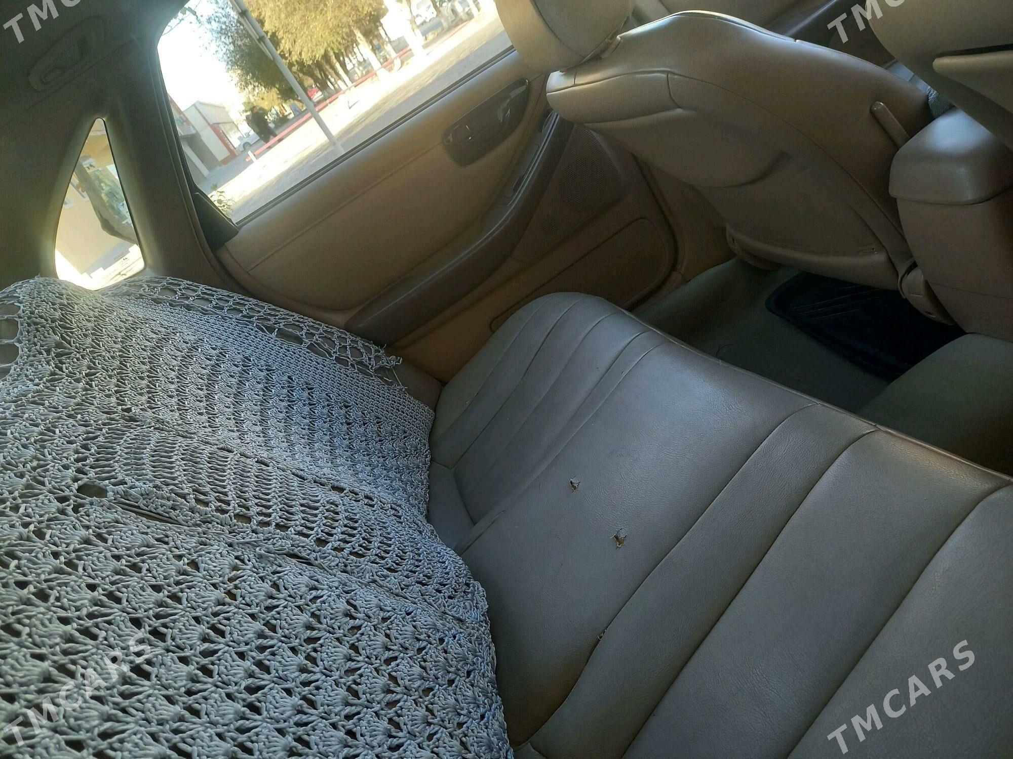 Toyota Avalon 1997 - 130 000 TMT - Мары - img 3