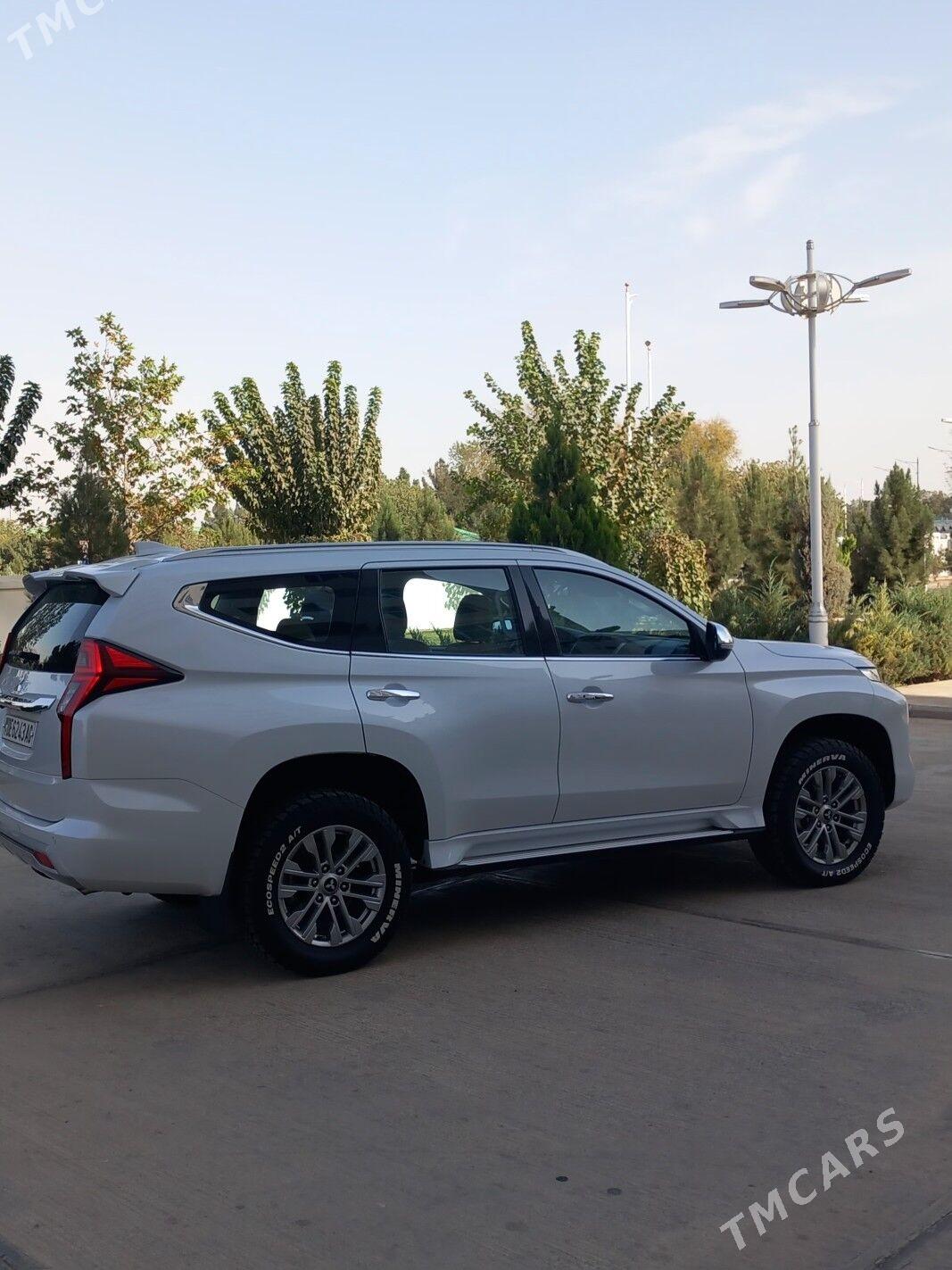 Mitsubishi Pajero 2020 - 438 000 TMT - Aşgabat - img 4