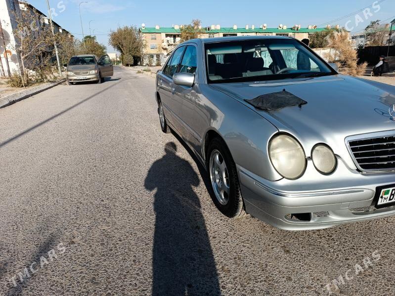 Mercedes-Benz E320 2001 - 120 000 TMT - Balkanabat - img 1