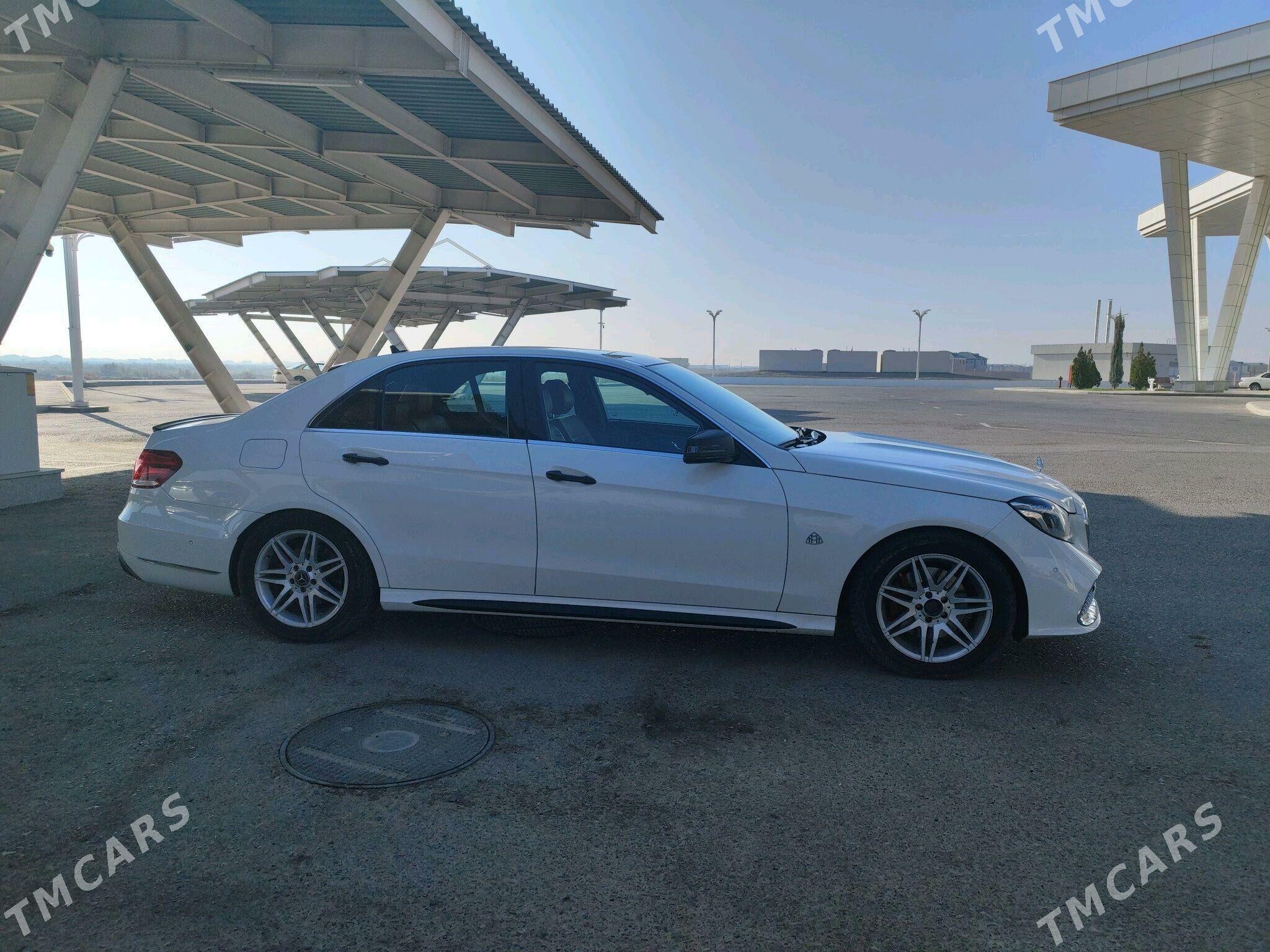 Mercedes-Benz E350 2010 - 400 000 TMT - Dänew - img 1