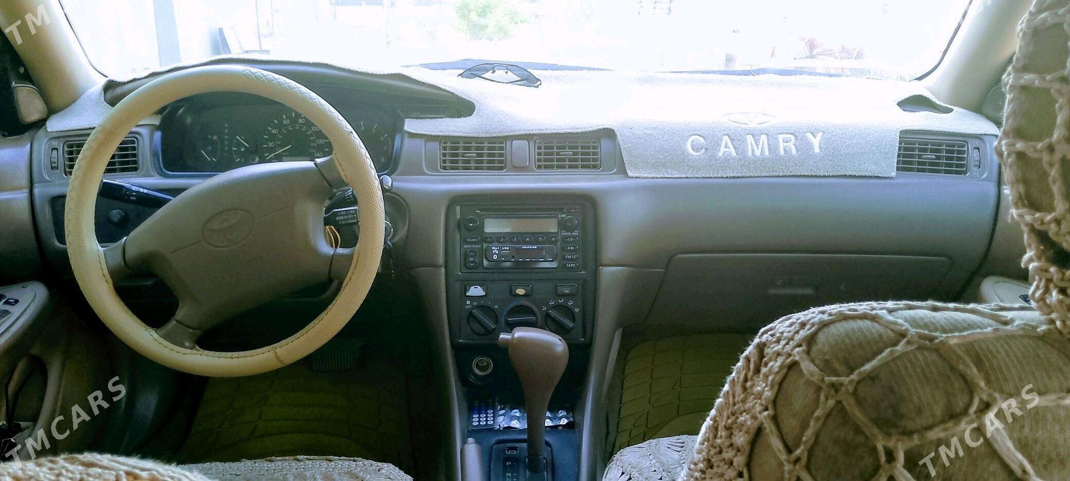 Toyota Camry 2001 - 140 000 TMT - Kaka - img 4