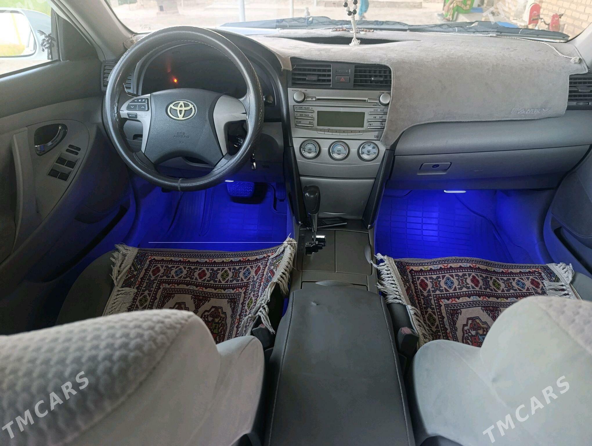 Toyota Camry 2010 - 170 000 TMT - Mary - img 6