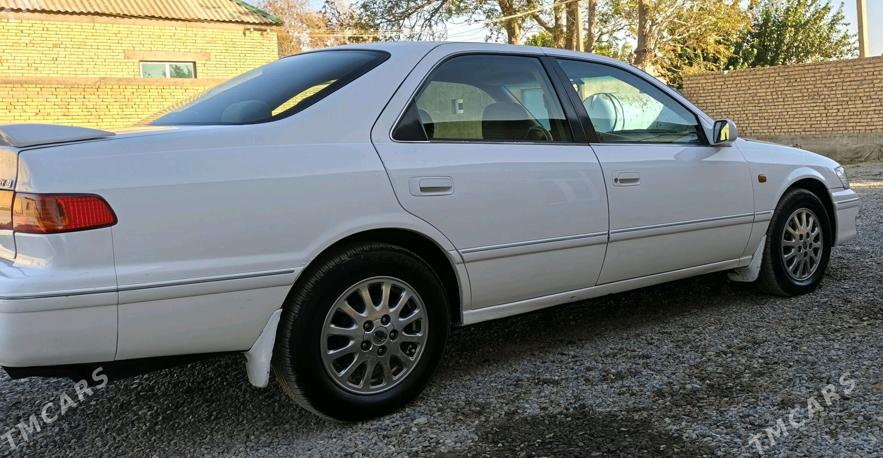 Toyota Camry 2000 - 138 000 TMT - Мары - img 2