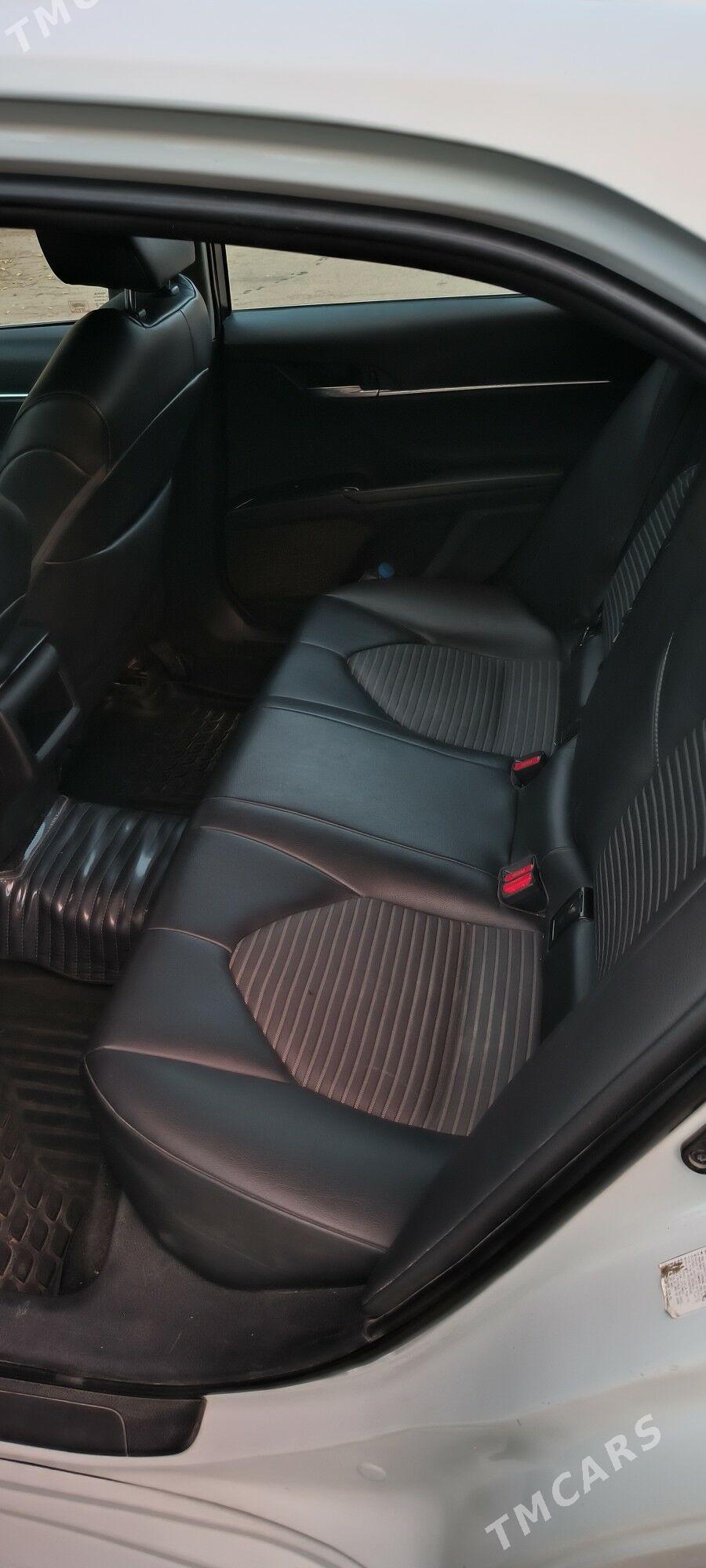 Toyota Camry 2018 - 284 000 TMT - Ашхабад - img 8