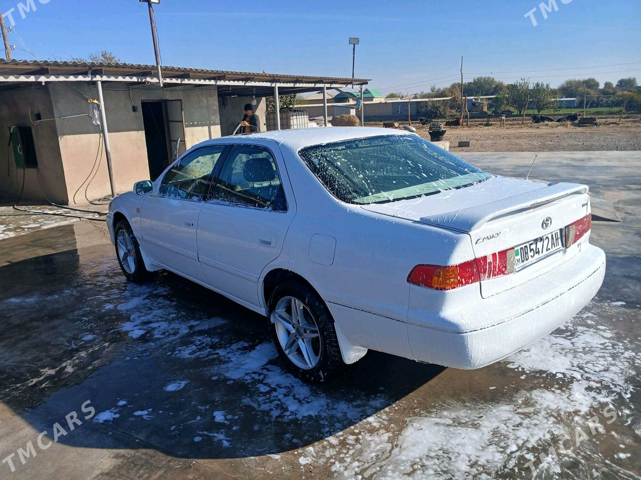 Toyota Camry 1997 - 150 000 TMT - Бабадайхан - img 1