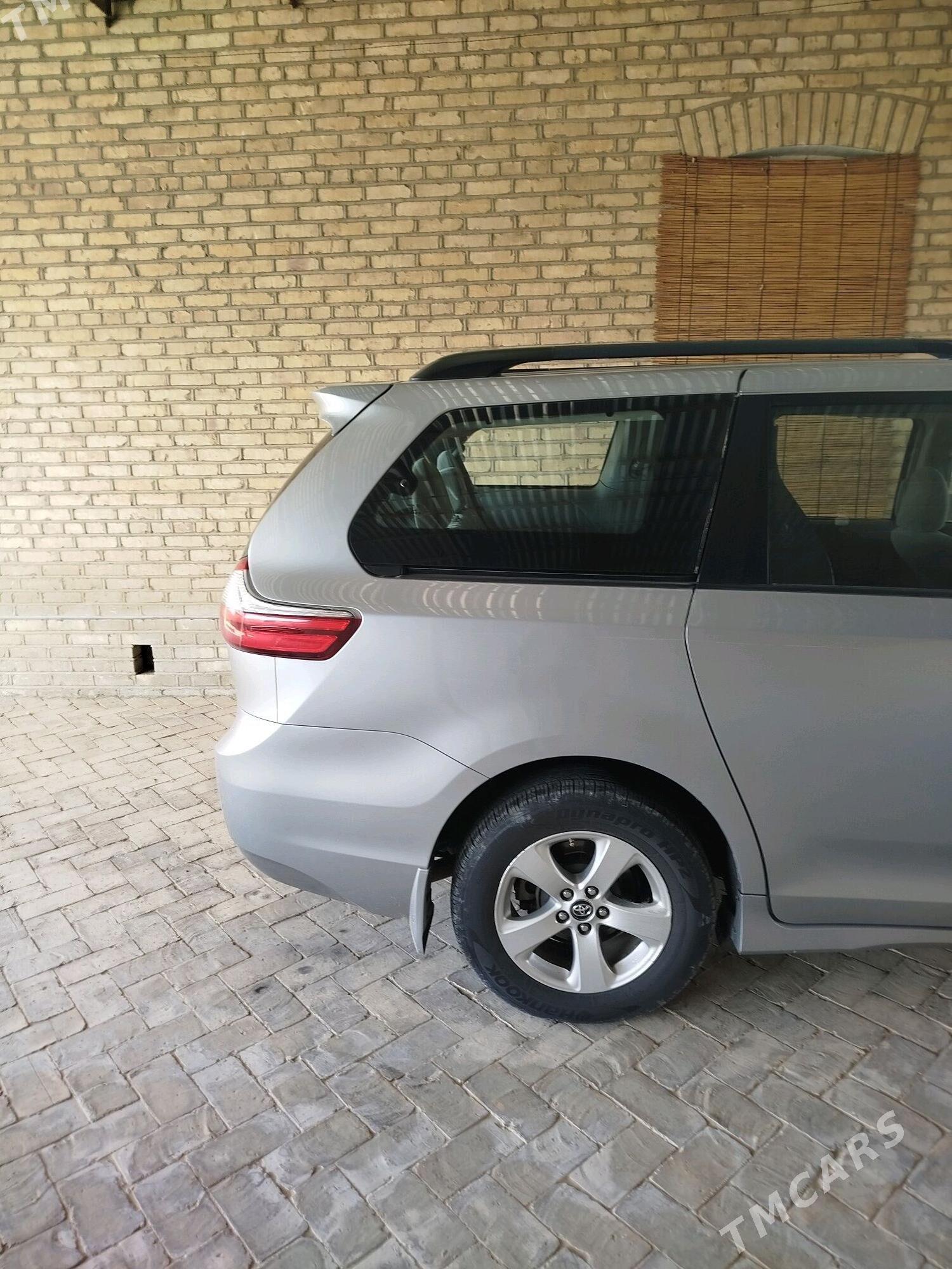 Toyota Sienna 2018 - 415 000 TMT - Mary - img 3