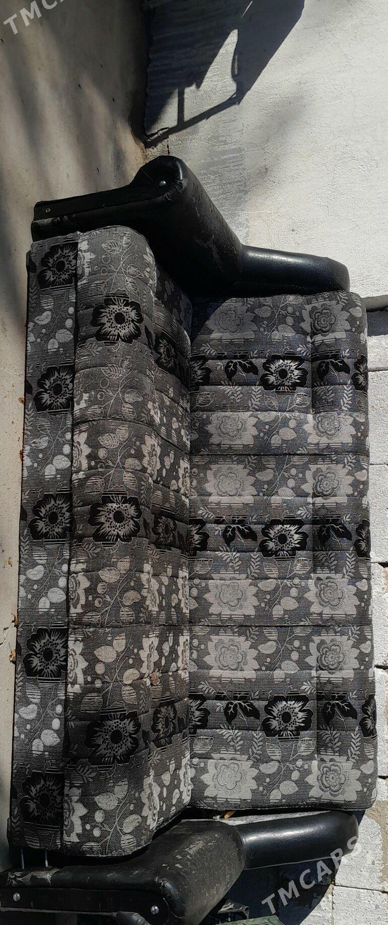 Diwan - Анев - img 1