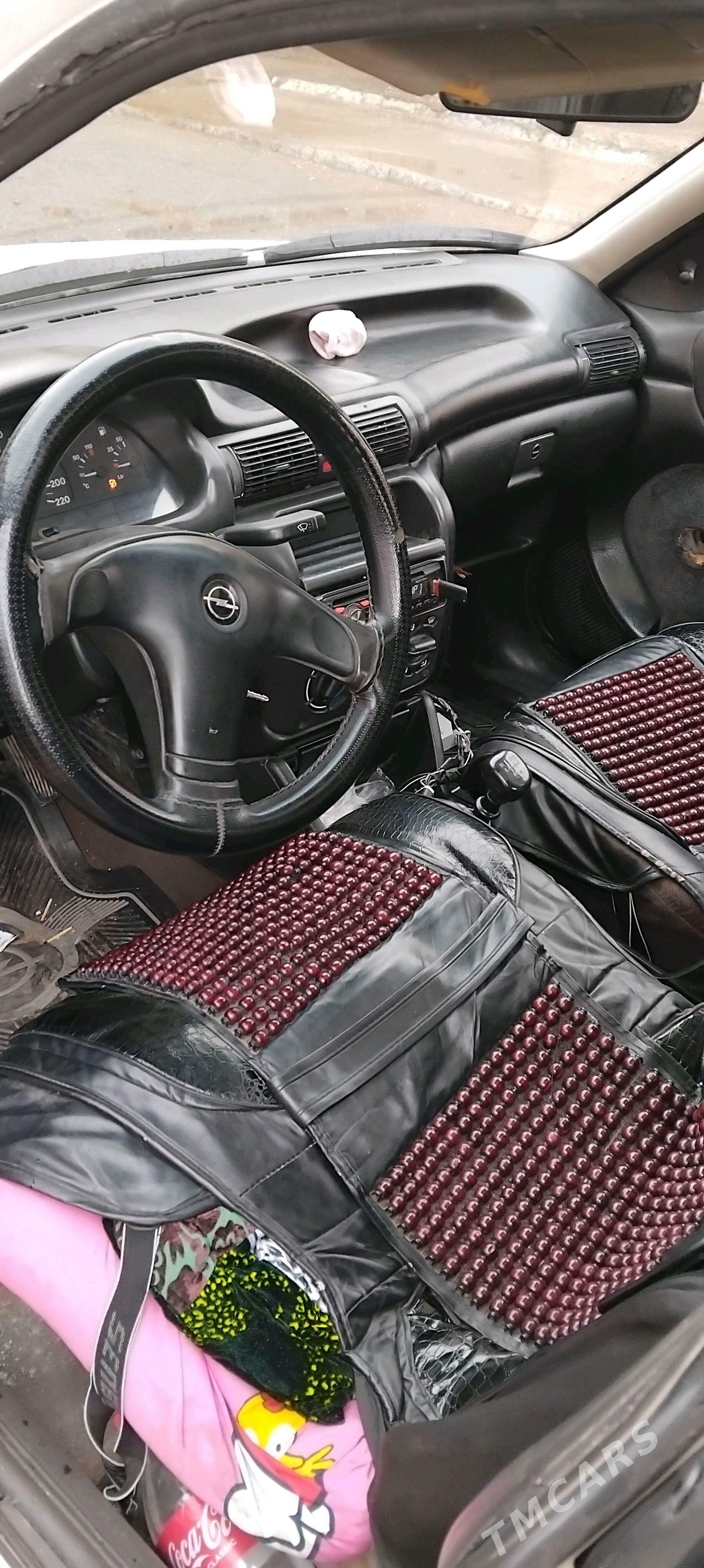 Opel Astra 1992 - 35 000 TMT - Mary - img 3