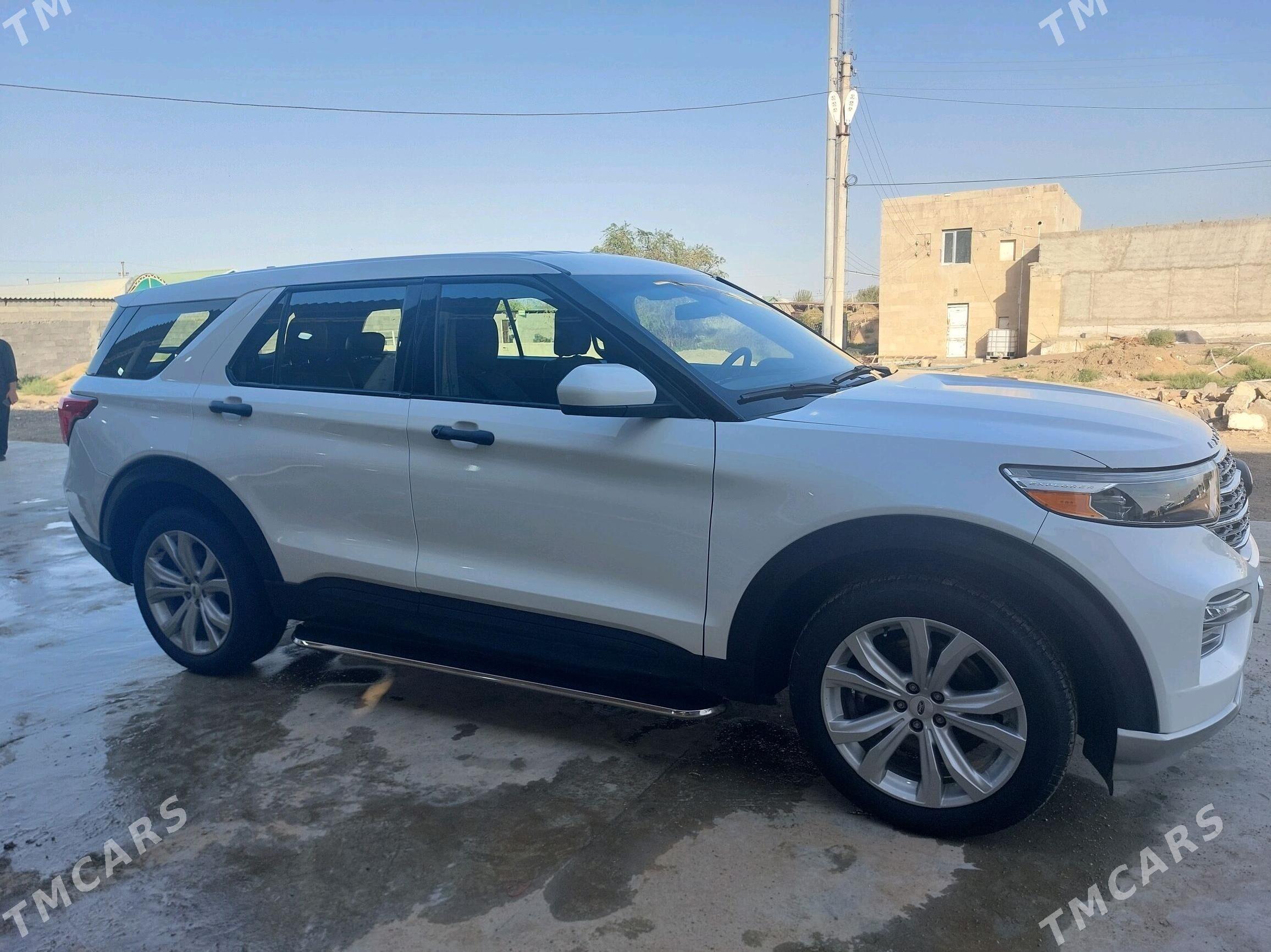 Ford Explorer 2022 - 350 000 TMT - Ак-Бугдайский этрап - img 3