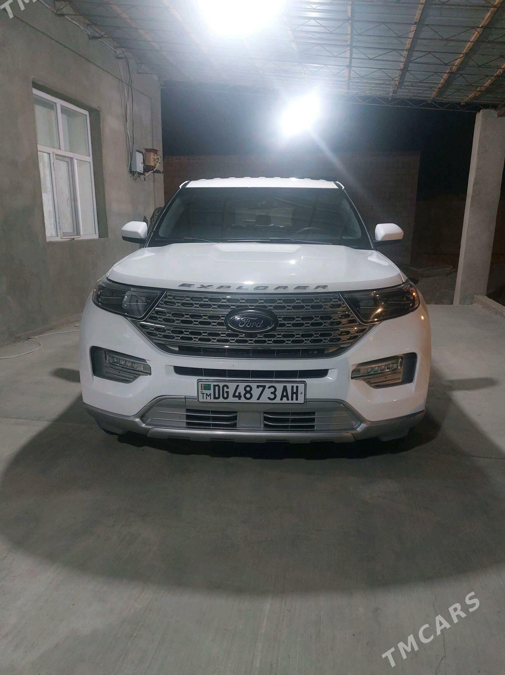 Ford Explorer 2022 - 350 000 TMT - Ак-Бугдайский этрап - img 1