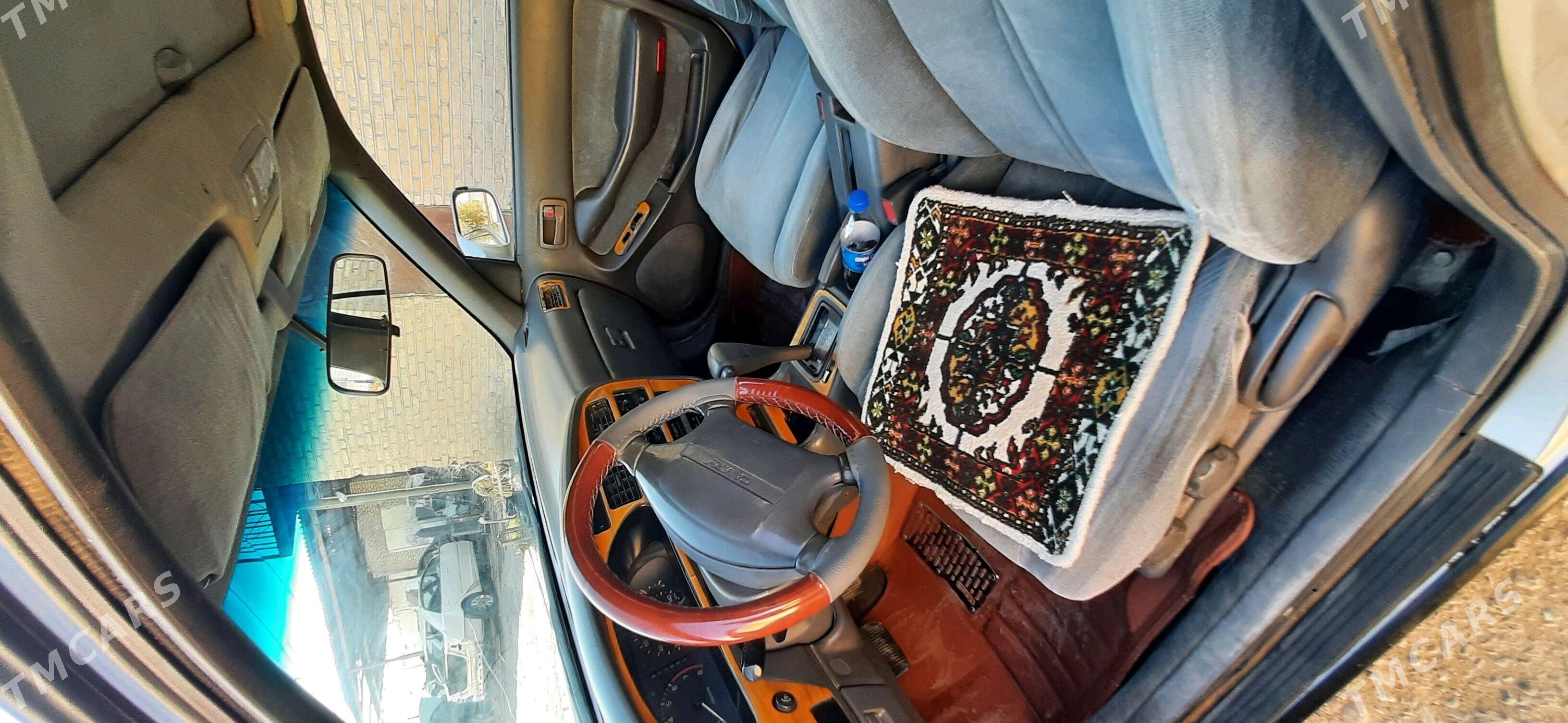 Toyota Camry 1992 - 88 000 TMT - Ёлётен - img 1