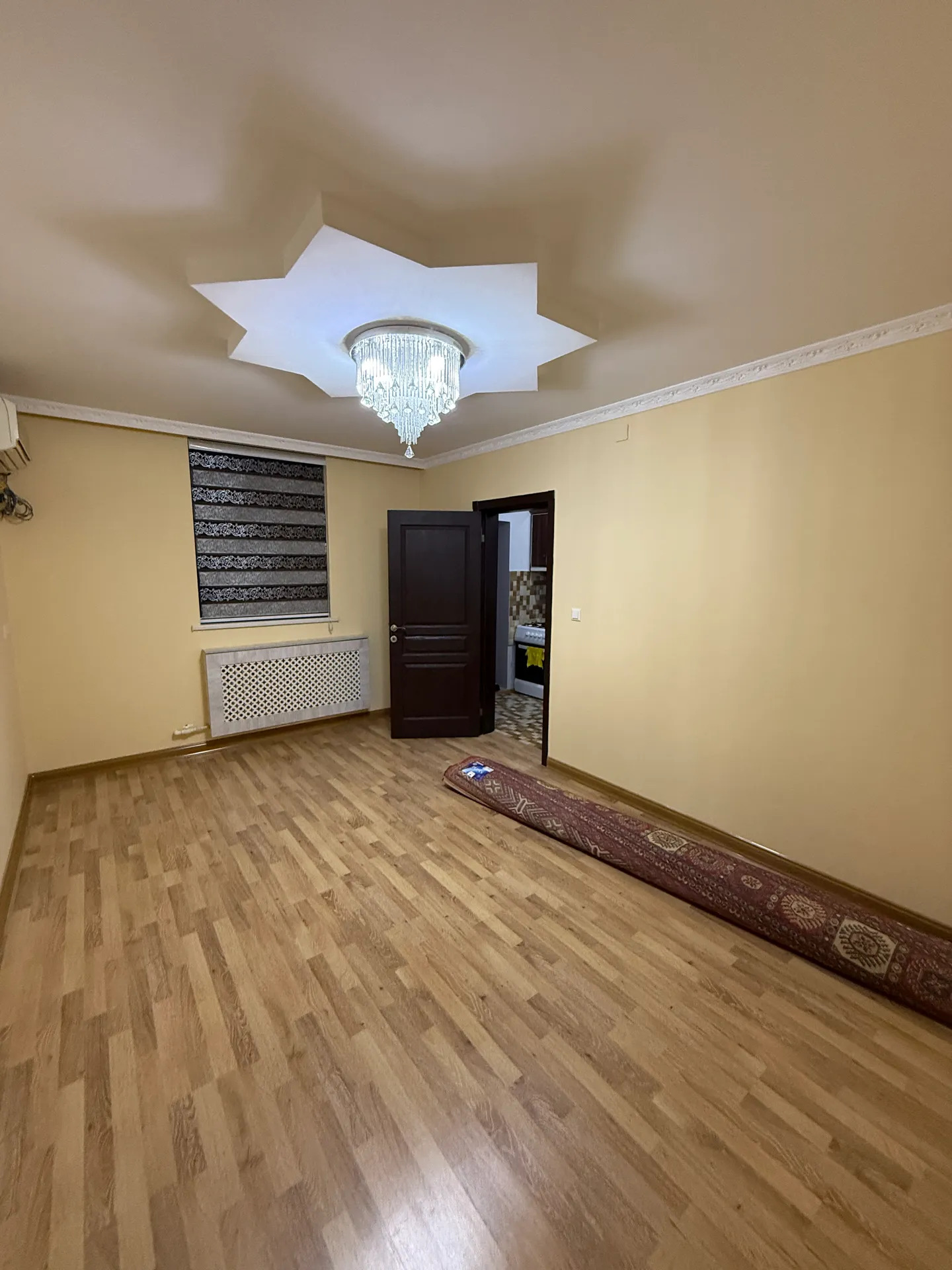 1 mkr 1Etaj 1Kom Beýik Patalok - Aşgabat - img 1