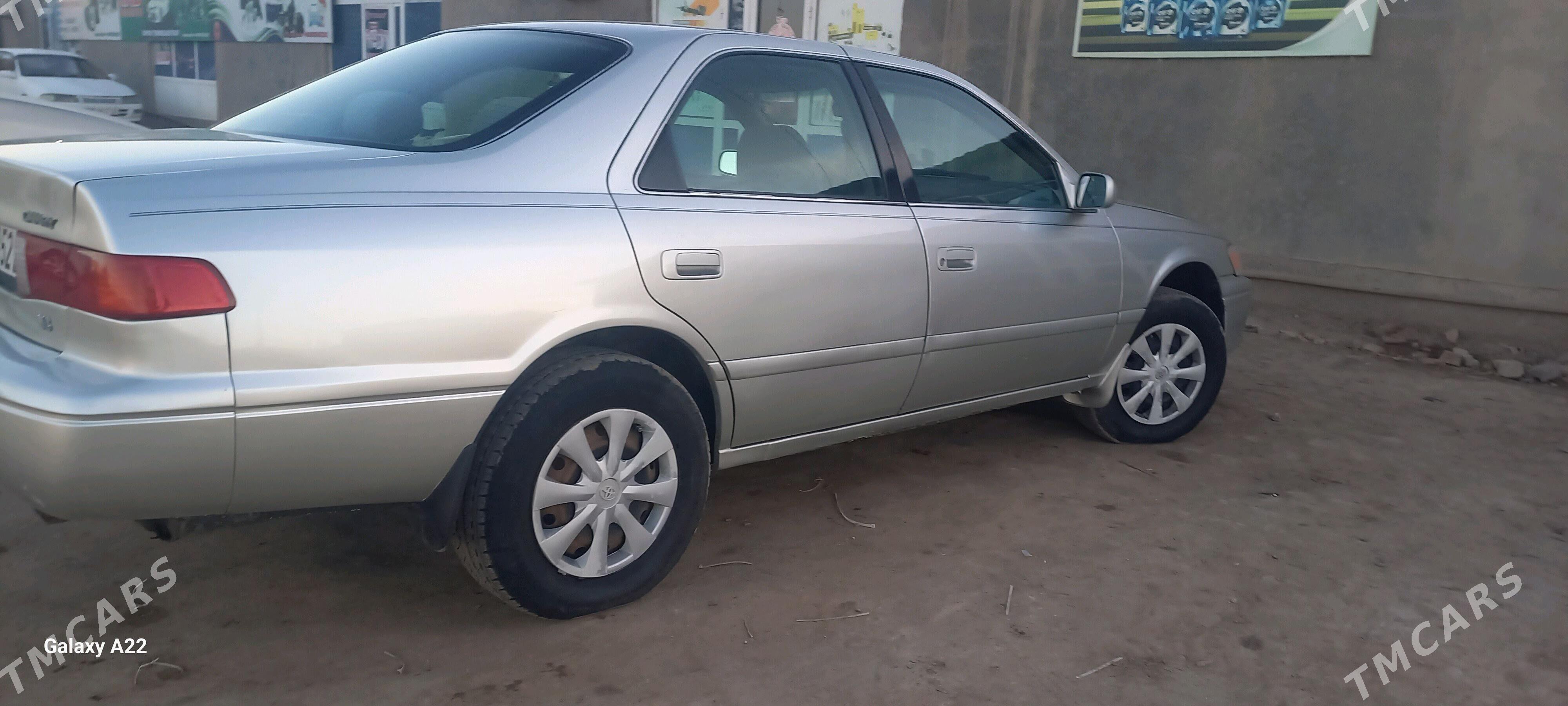 Toyota Camry 2001 - 160 000 TMT - етр. Туркменбаши - img 2
