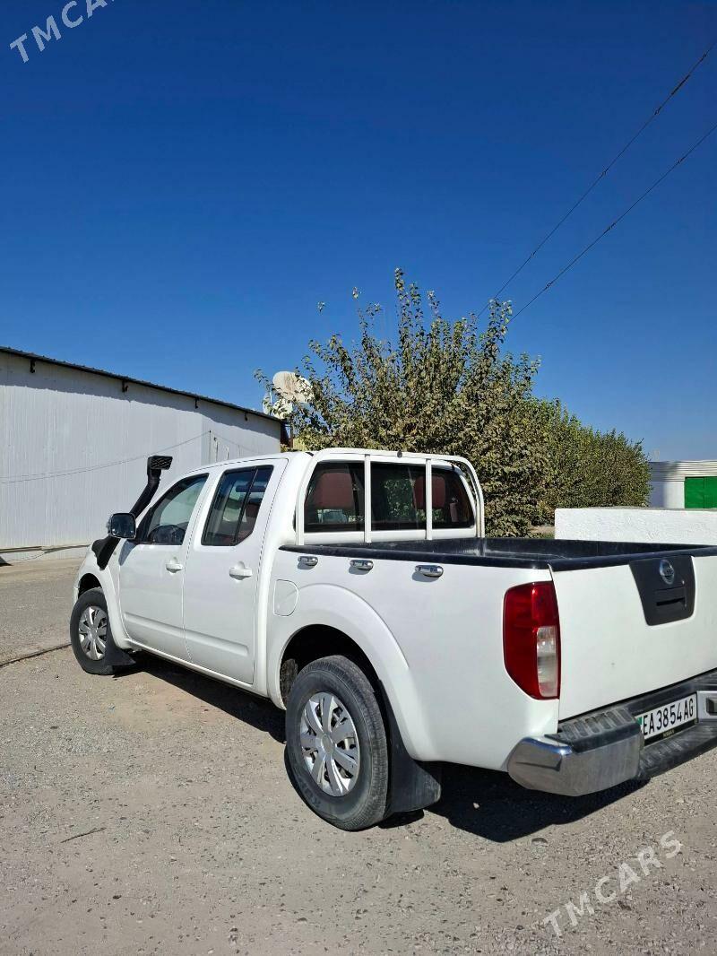 Nissan Navara 2014 - 150 000 TMT - Aşgabat - img 5