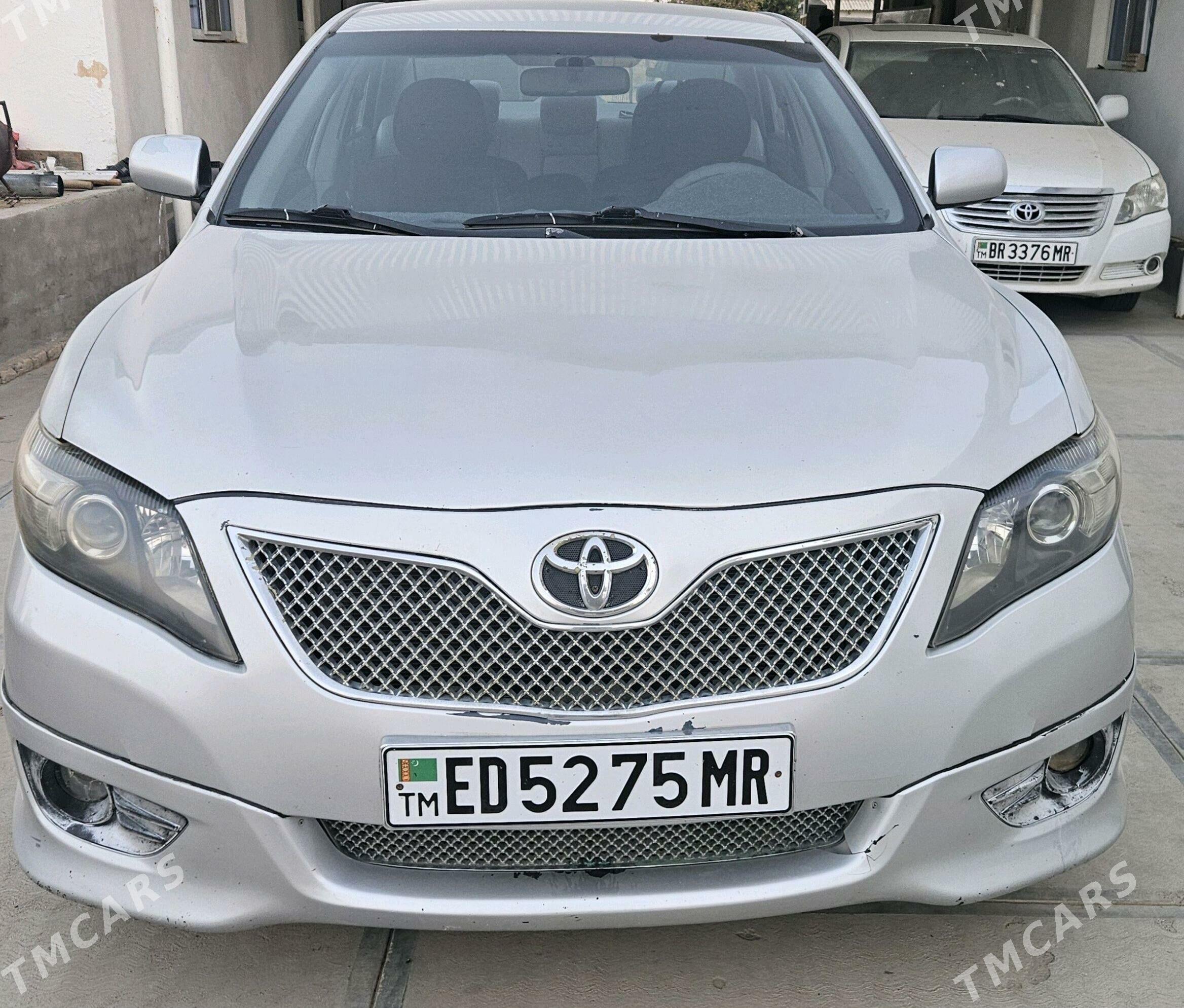Toyota Camry 2010 - 140 000 TMT - Тагтабазар - img 1