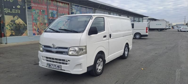 Toyota Hiace 2010 - 265 000 TMT - Mary - img 2