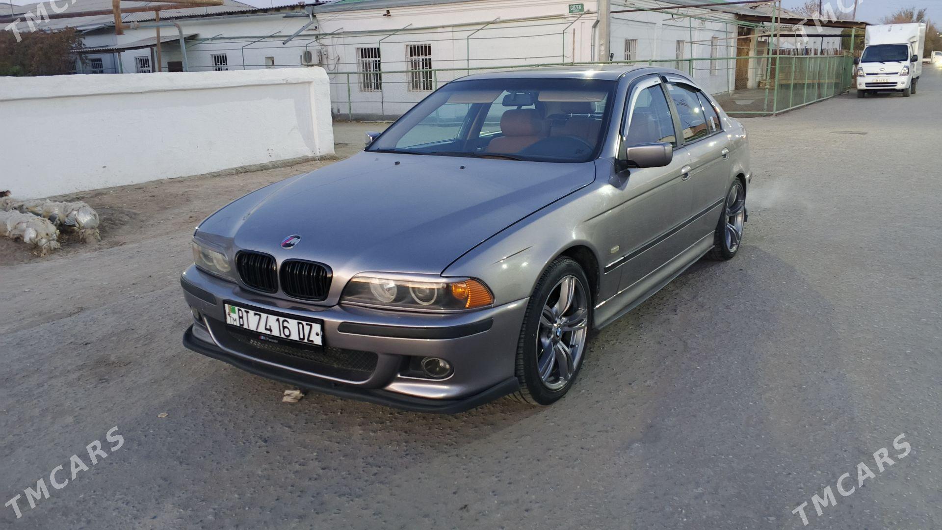BMW E39 1999 - 133 000 TMT - Дашогуз - img 2