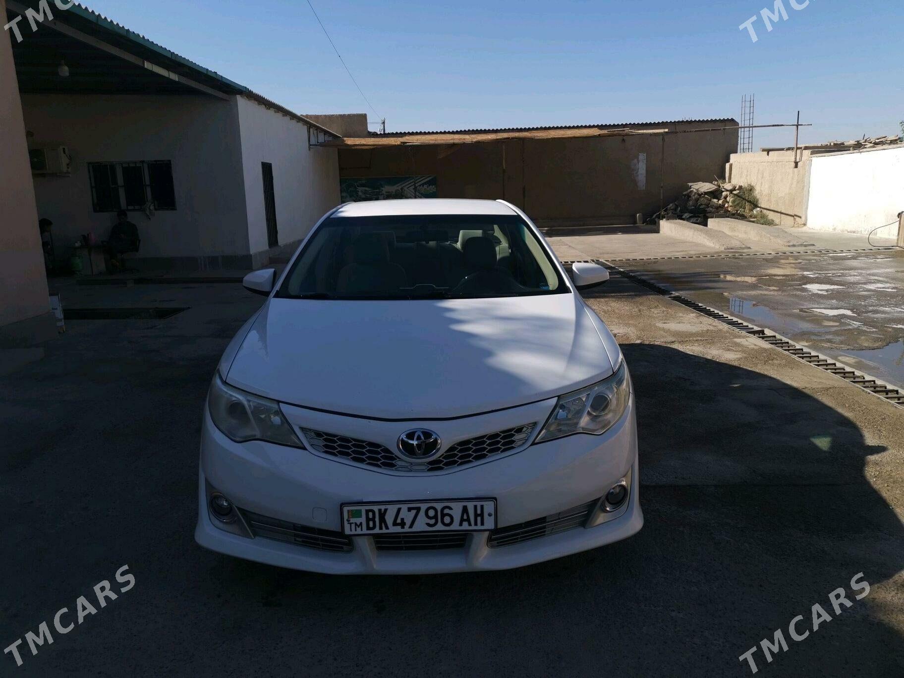 Toyota Camry 2012 - 205 000 TMT - Теджен - img 2