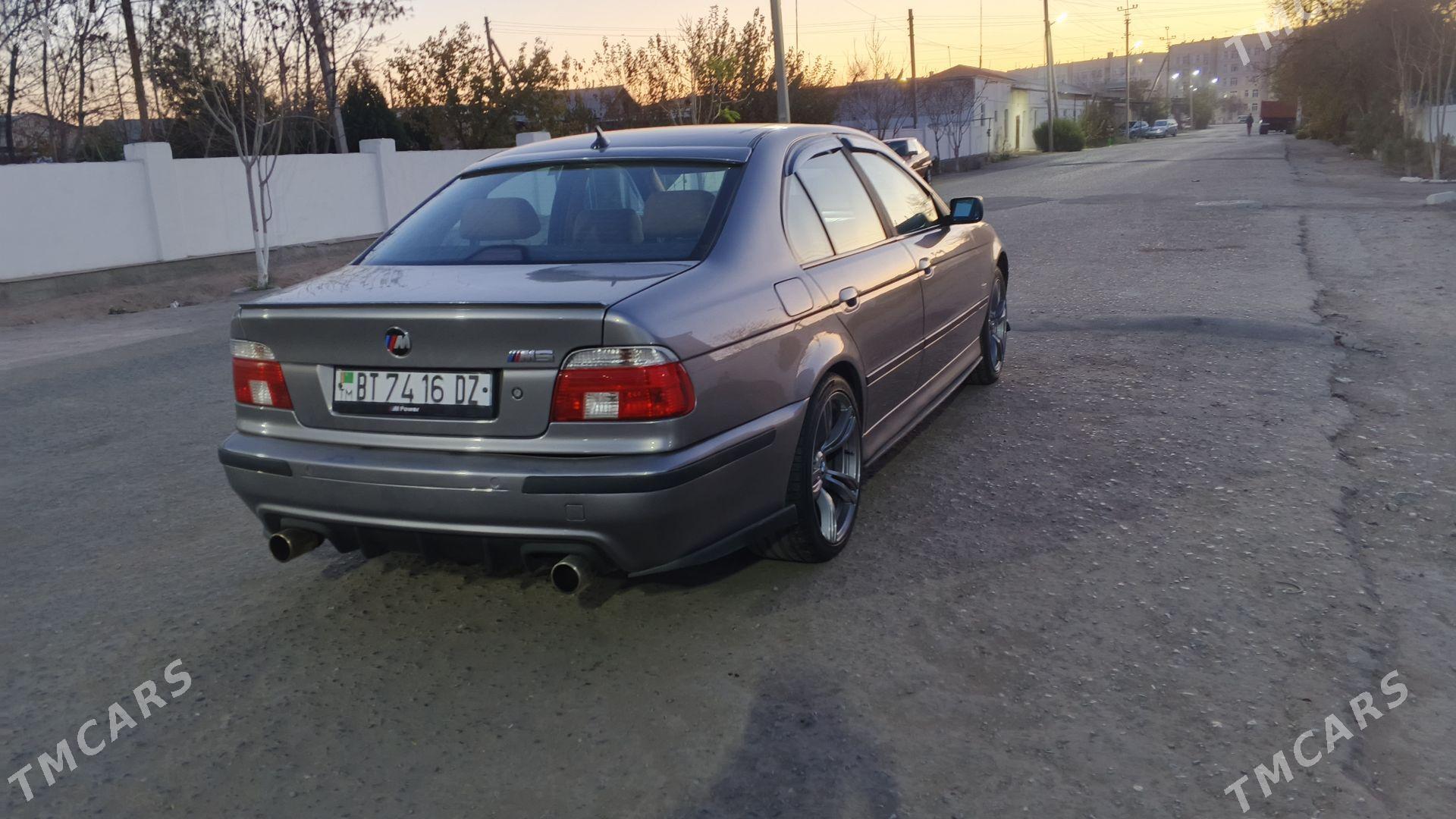 BMW E39 1999 - 133 000 TMT - Дашогуз - img 5