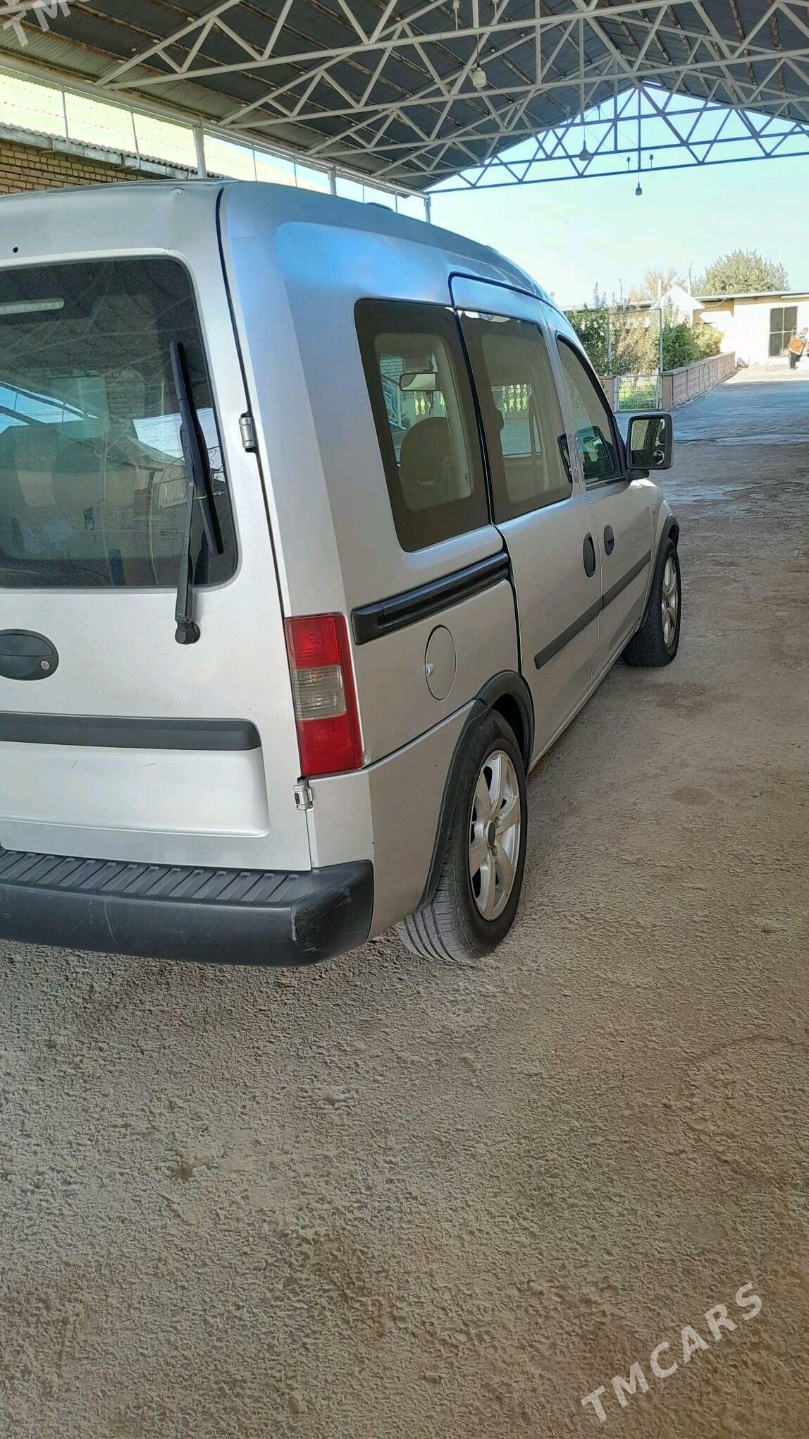 Opel Combo 2009 - 107 000 TMT - Gypjak - img 2