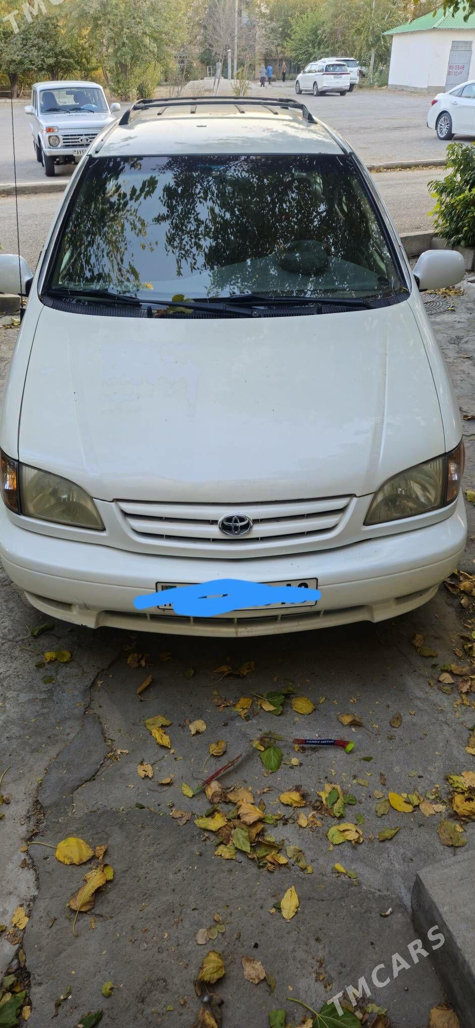 Toyota Sienna 2000 - 150 000 TMT - 5 мкр - img 3