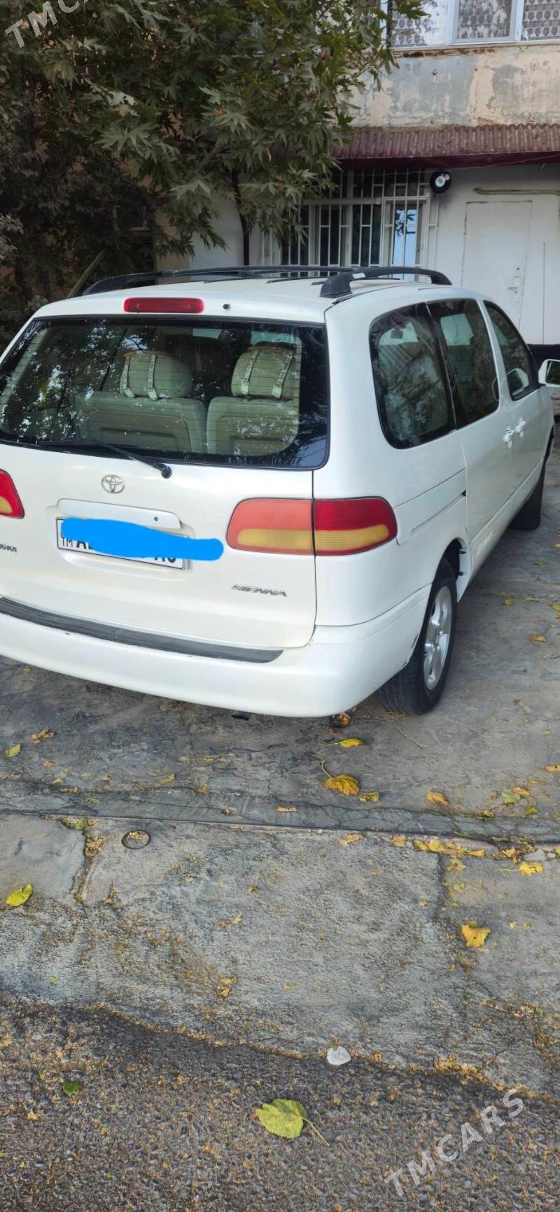Toyota Sienna 2000 - 150 000 TMT - 5 мкр - img 1
