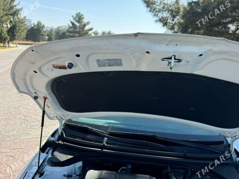 Hyundai Elantra 2020 - 228 000 TMT - 30 mkr - img 8