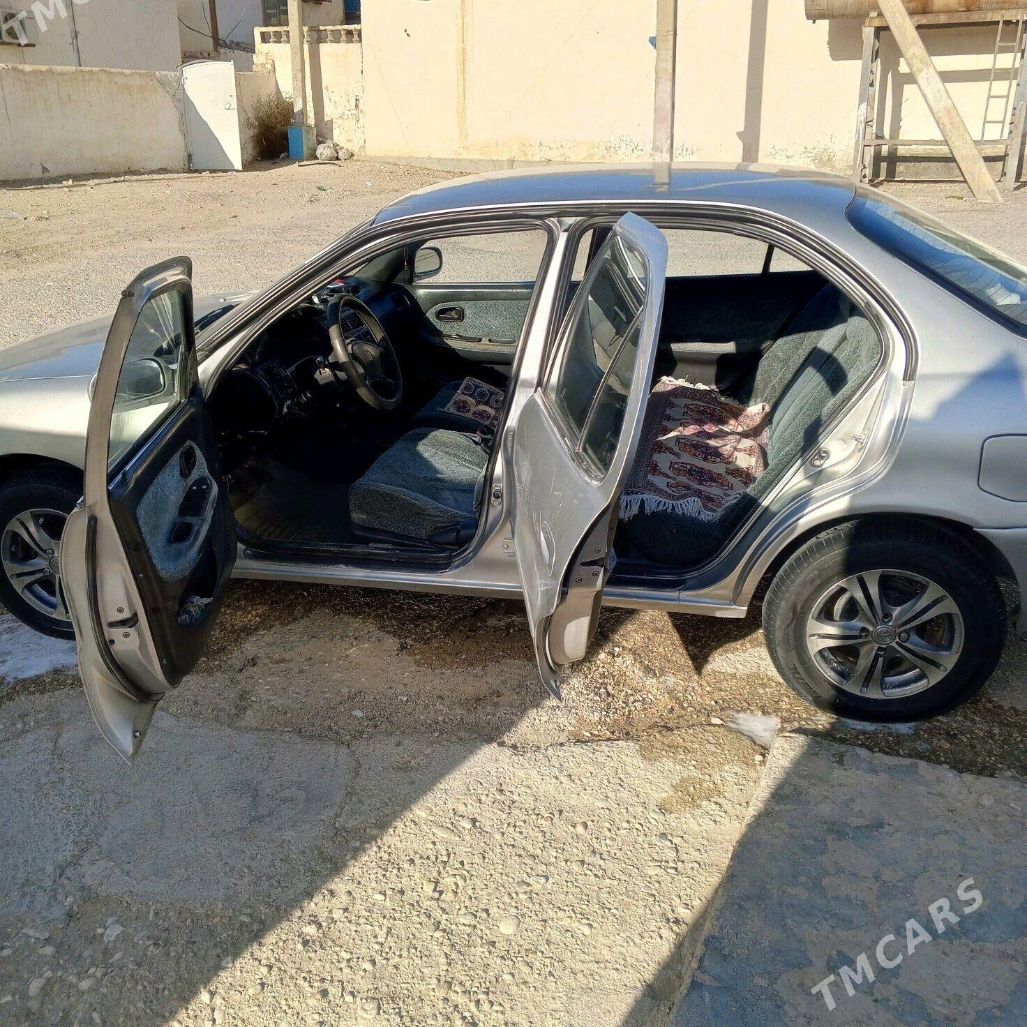 Toyota Sprinter 1995 - 44 000 TMT - Balkanabat - img 4